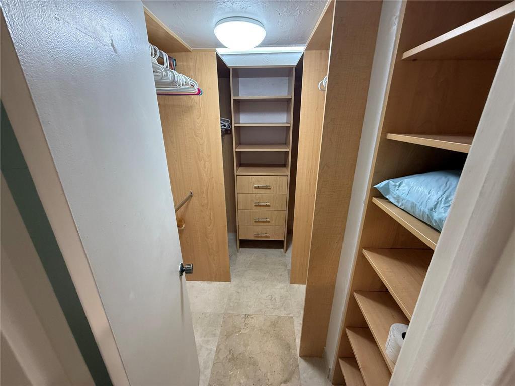 19428 NE 26th #103b Miami, FL 33180