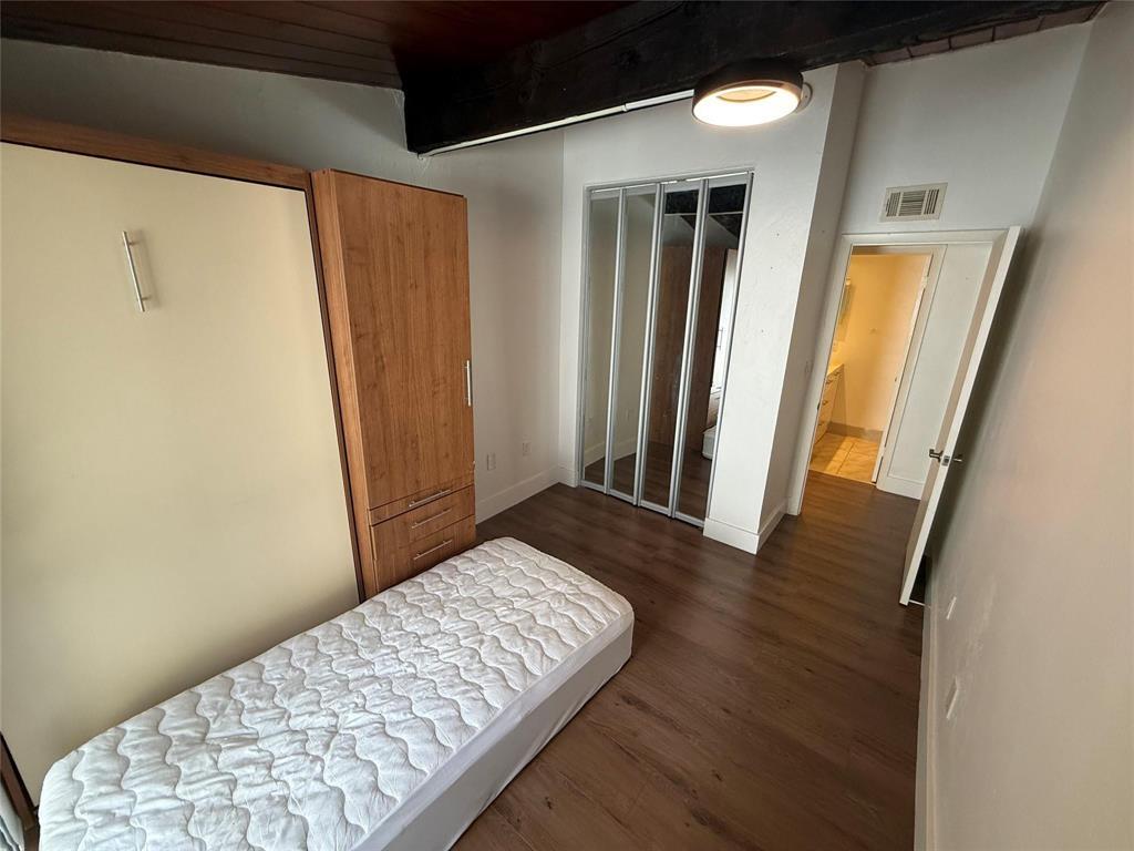 19428 NE 26th #103b Miami, FL 33180