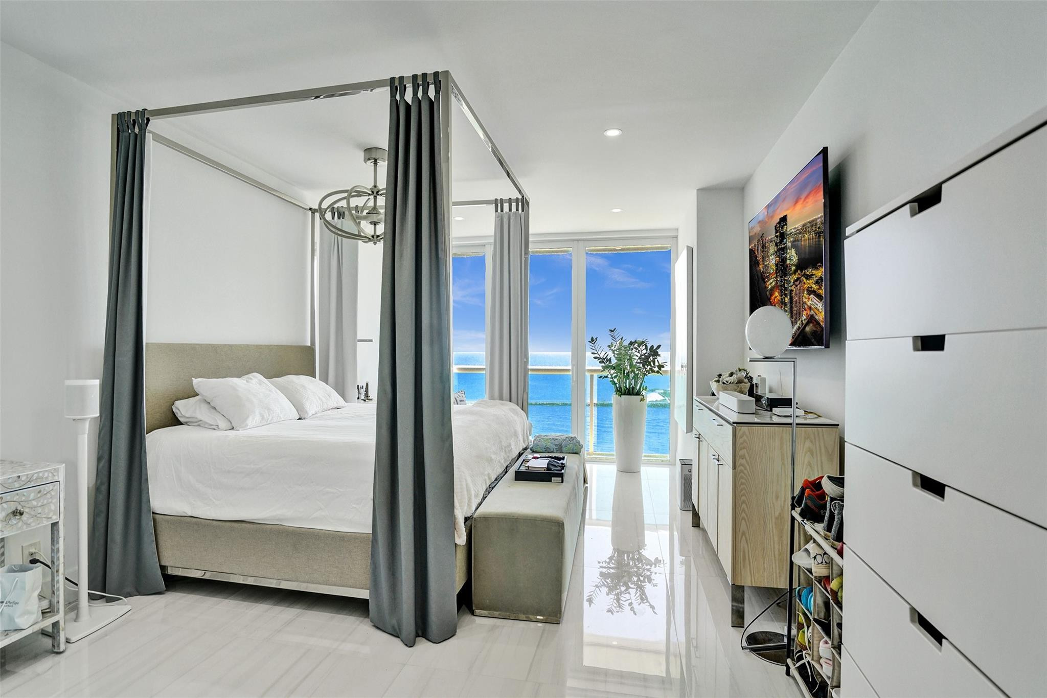 2100 S Ocean #1202 Fort Lauderdale, FL 33316