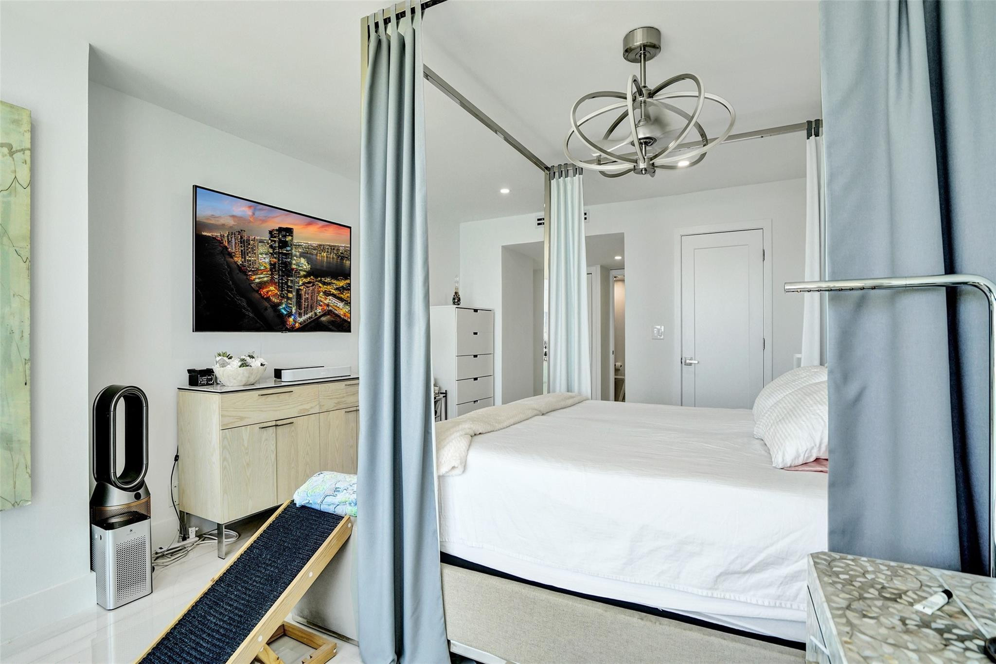 2100 S Ocean #1202 Fort Lauderdale, FL 33316