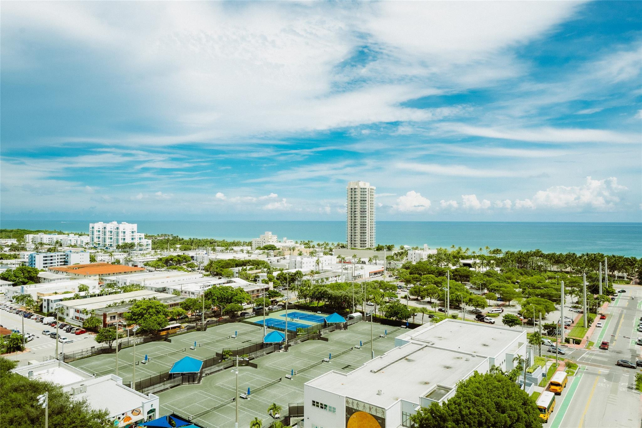 580 72nd #1413 Miami Beach, FL 33141
