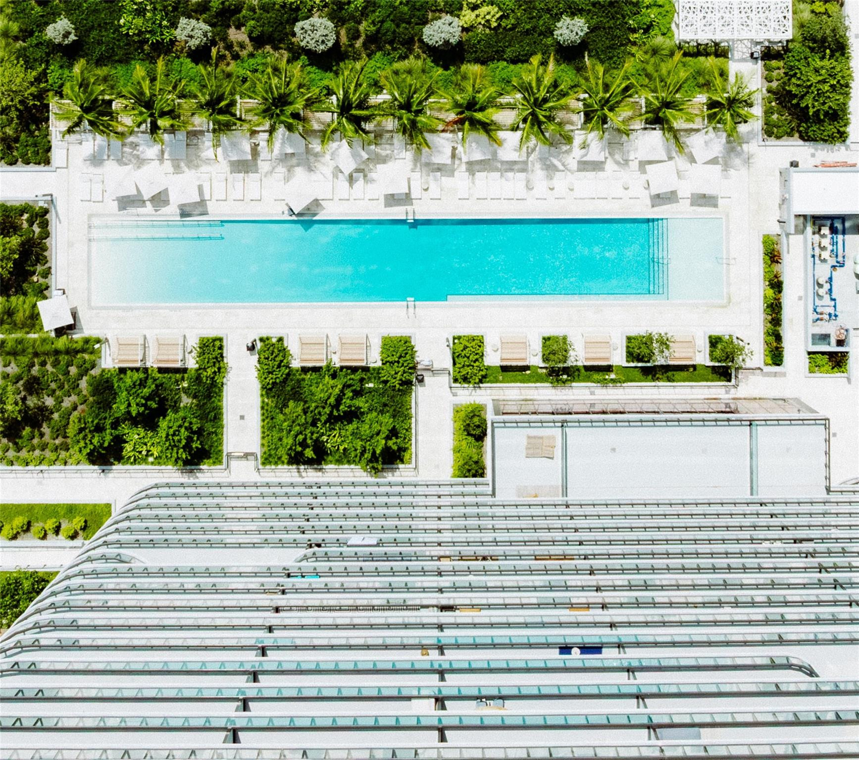 580 72nd #1413 Miami Beach, FL 33141