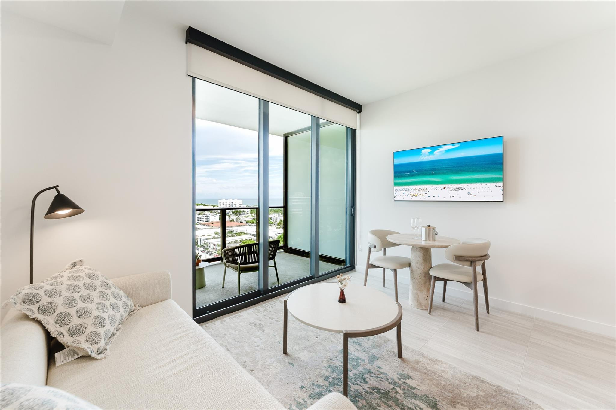 580 72nd #1413 Miami Beach, FL 33141