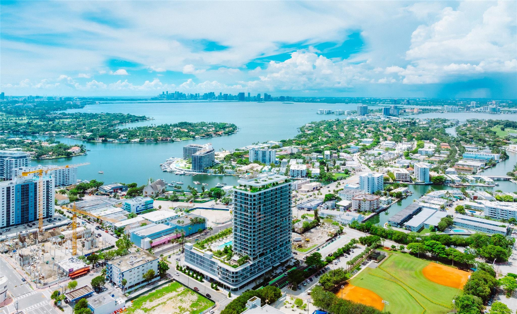 580 72nd #1413 Miami Beach, FL 33141