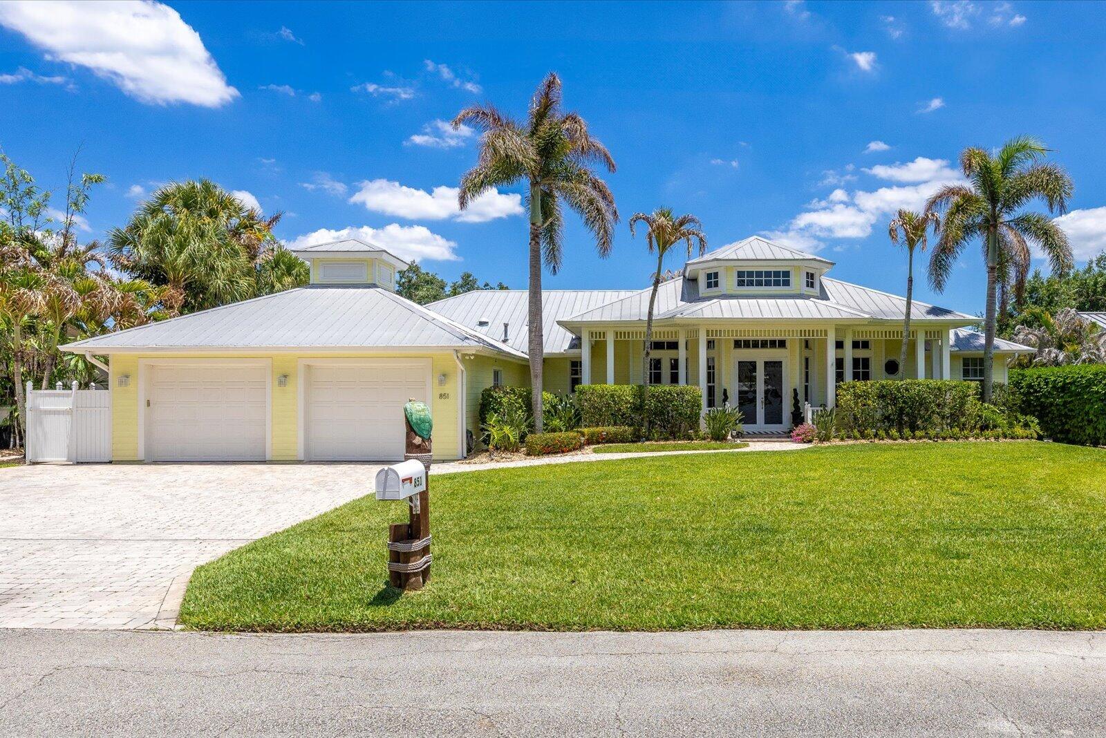 851 SW Pine Tree