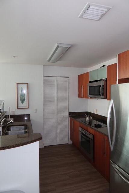 300 S Biscayne #T Miami, FL 33131