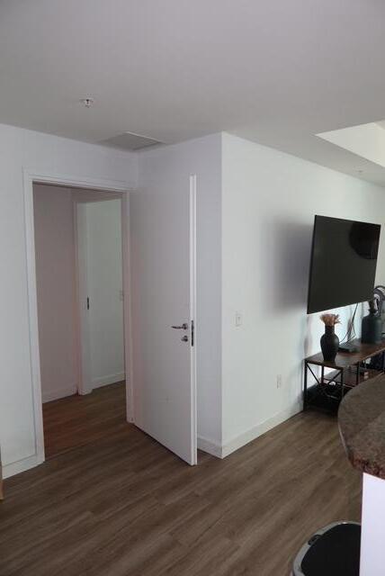 300 S Biscayne #T Miami, FL 33131