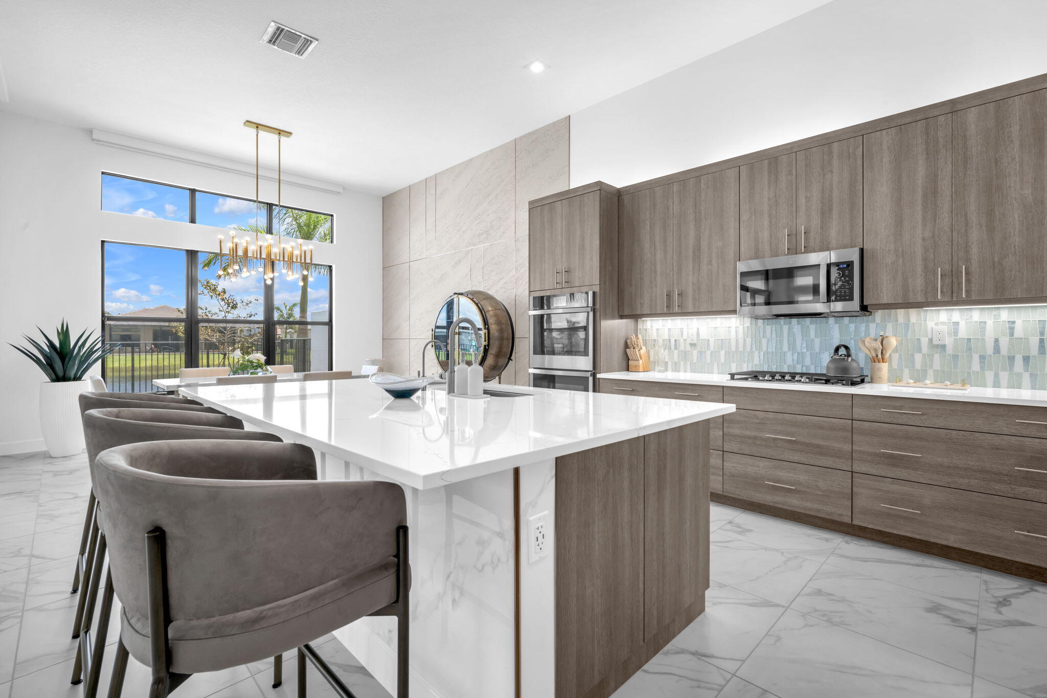 9651 Spruce Woods Boynton Beach, FL 33473