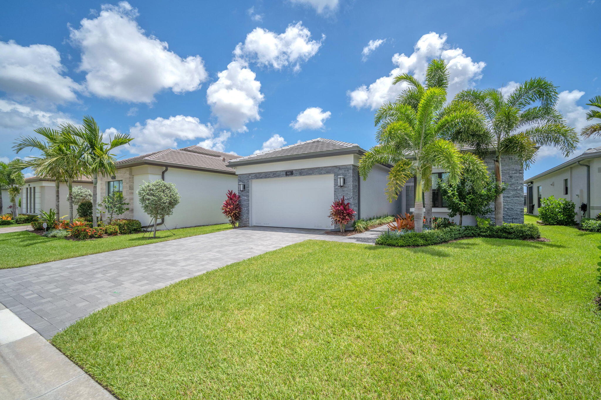 9651 Spruce Woods Boynton Beach, FL 33473