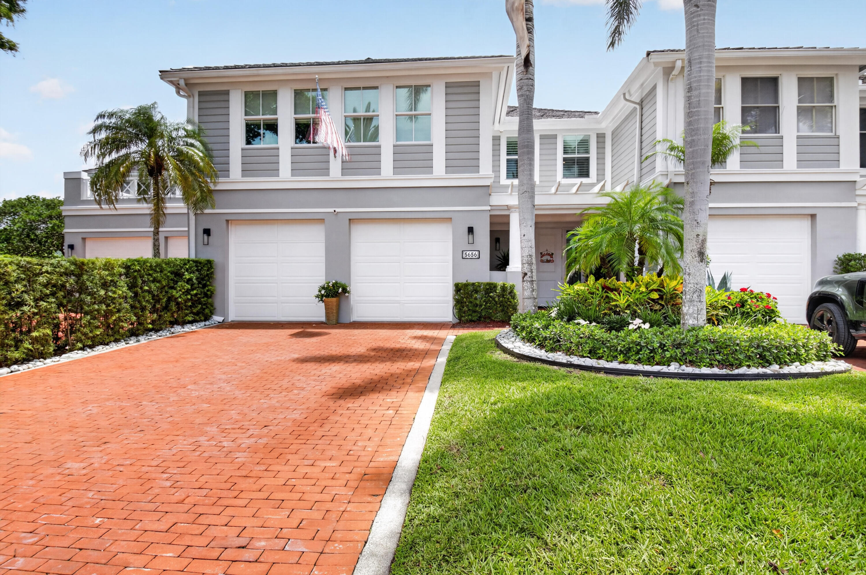 5656 NW 40th