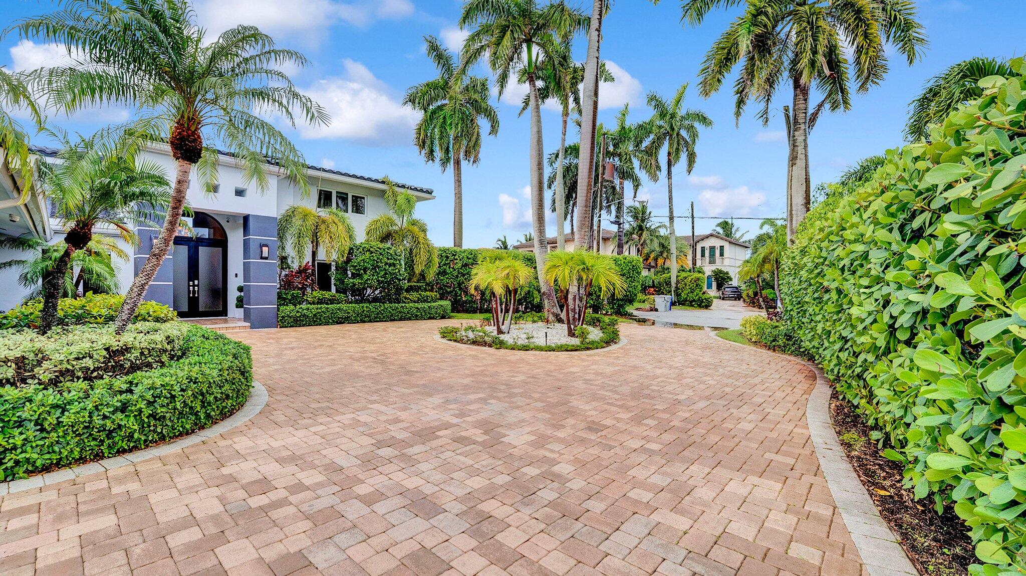 2593 SE 9th Pompano Beach, FL 33062