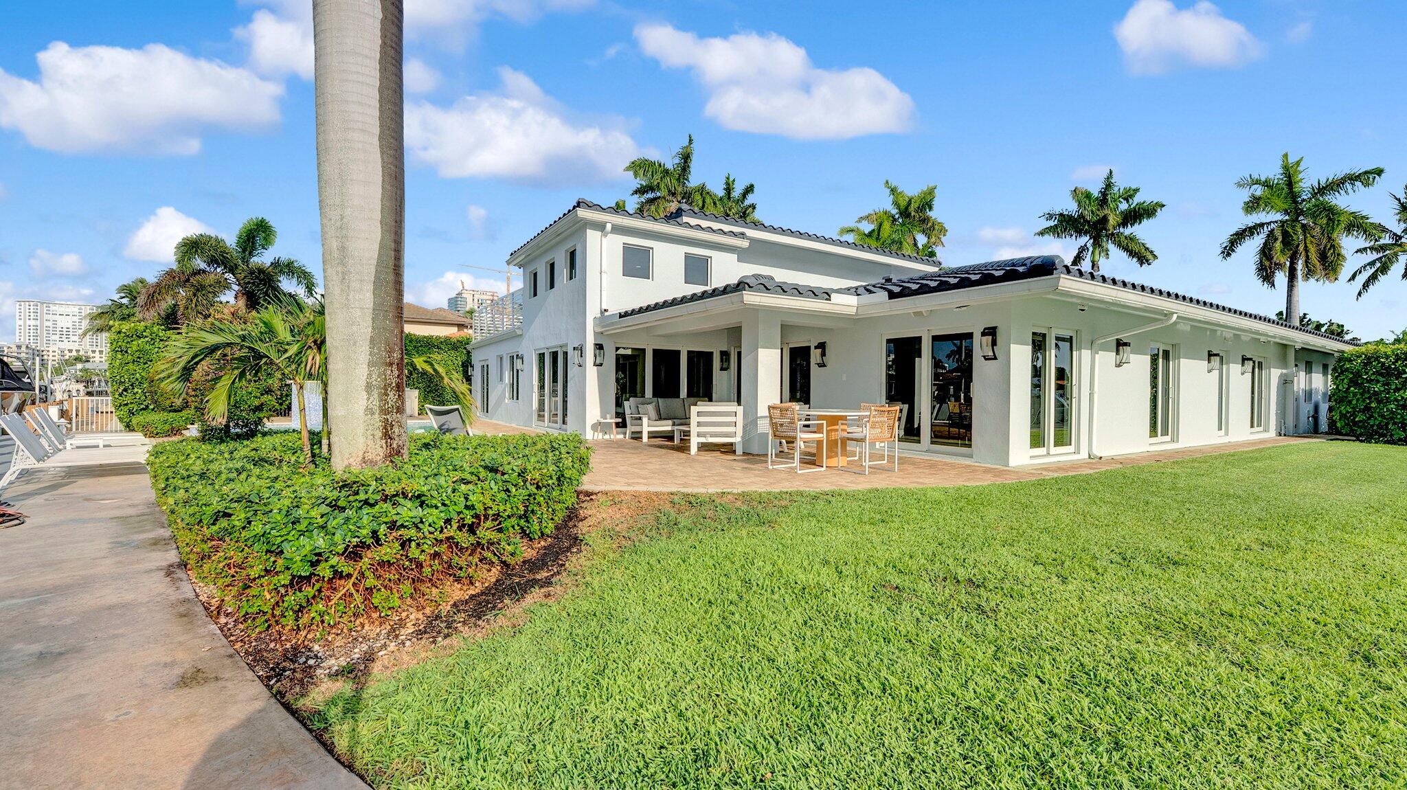 2593 SE 9th Pompano Beach, FL 33062