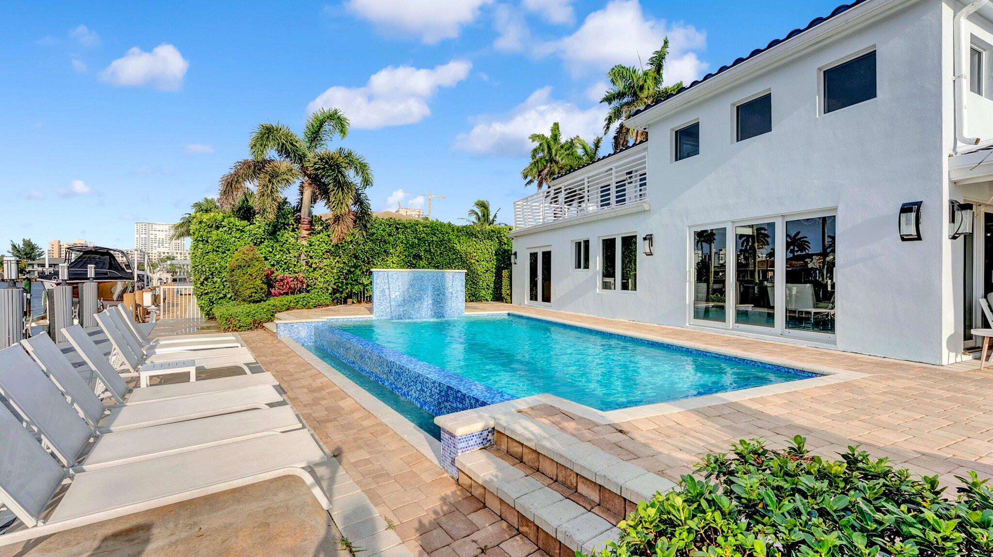 2593 SE 9th Pompano Beach, FL 33062