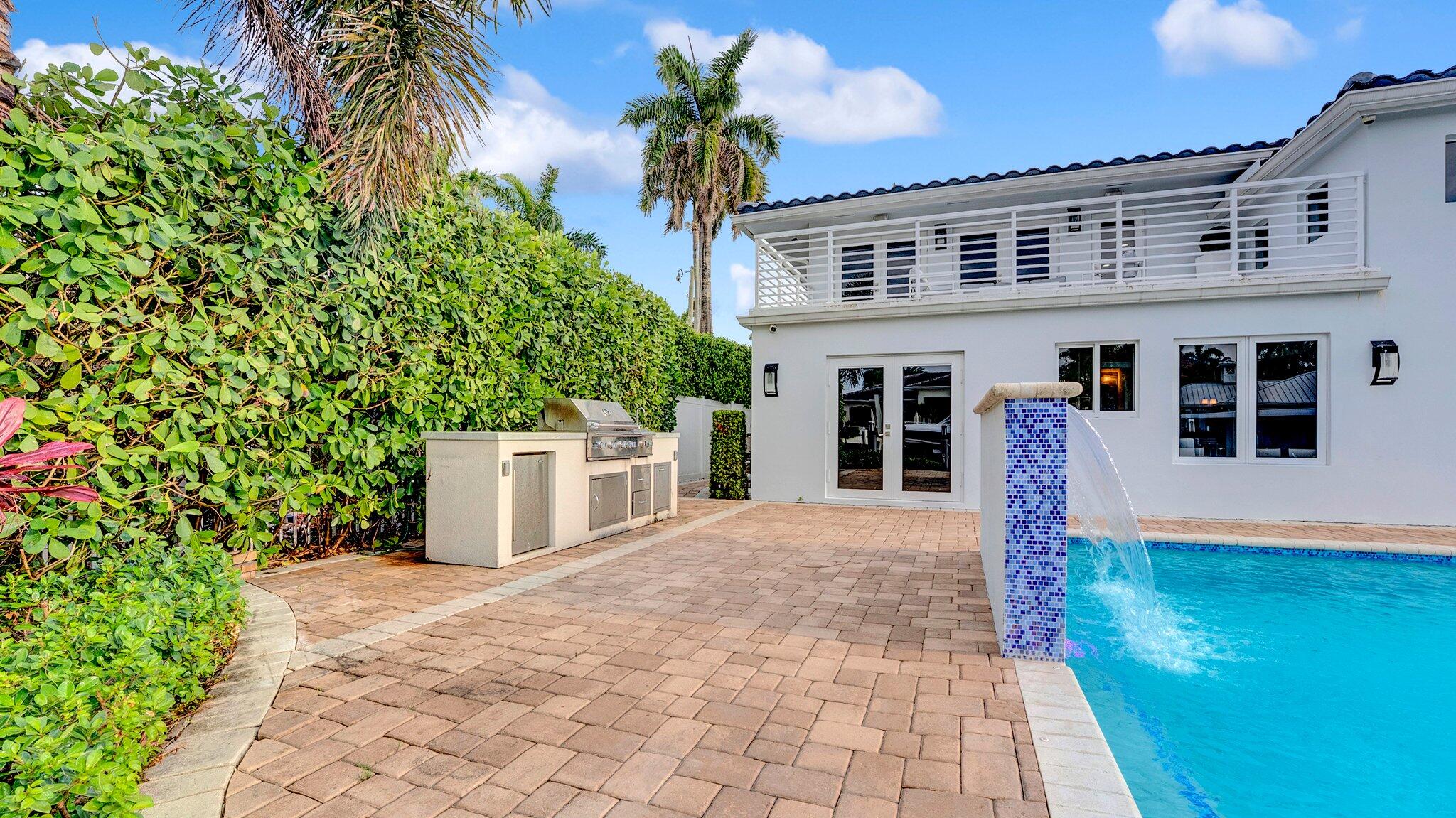 2593 SE 9th Pompano Beach, FL 33062