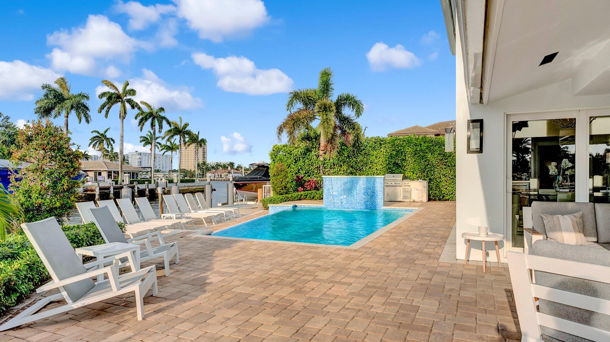 2593 SE 9th Pompano Beach, FL 33062