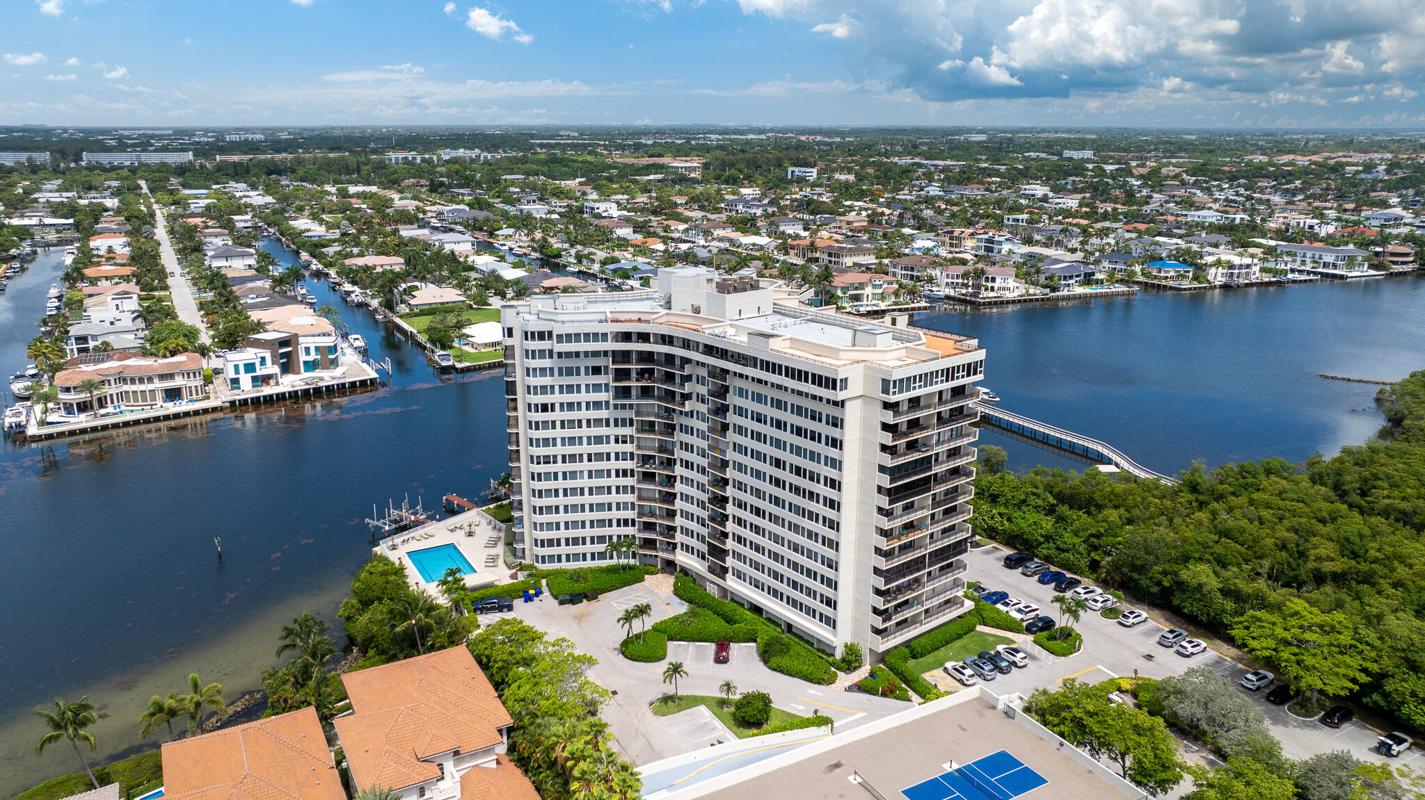3912 S Ocean #308