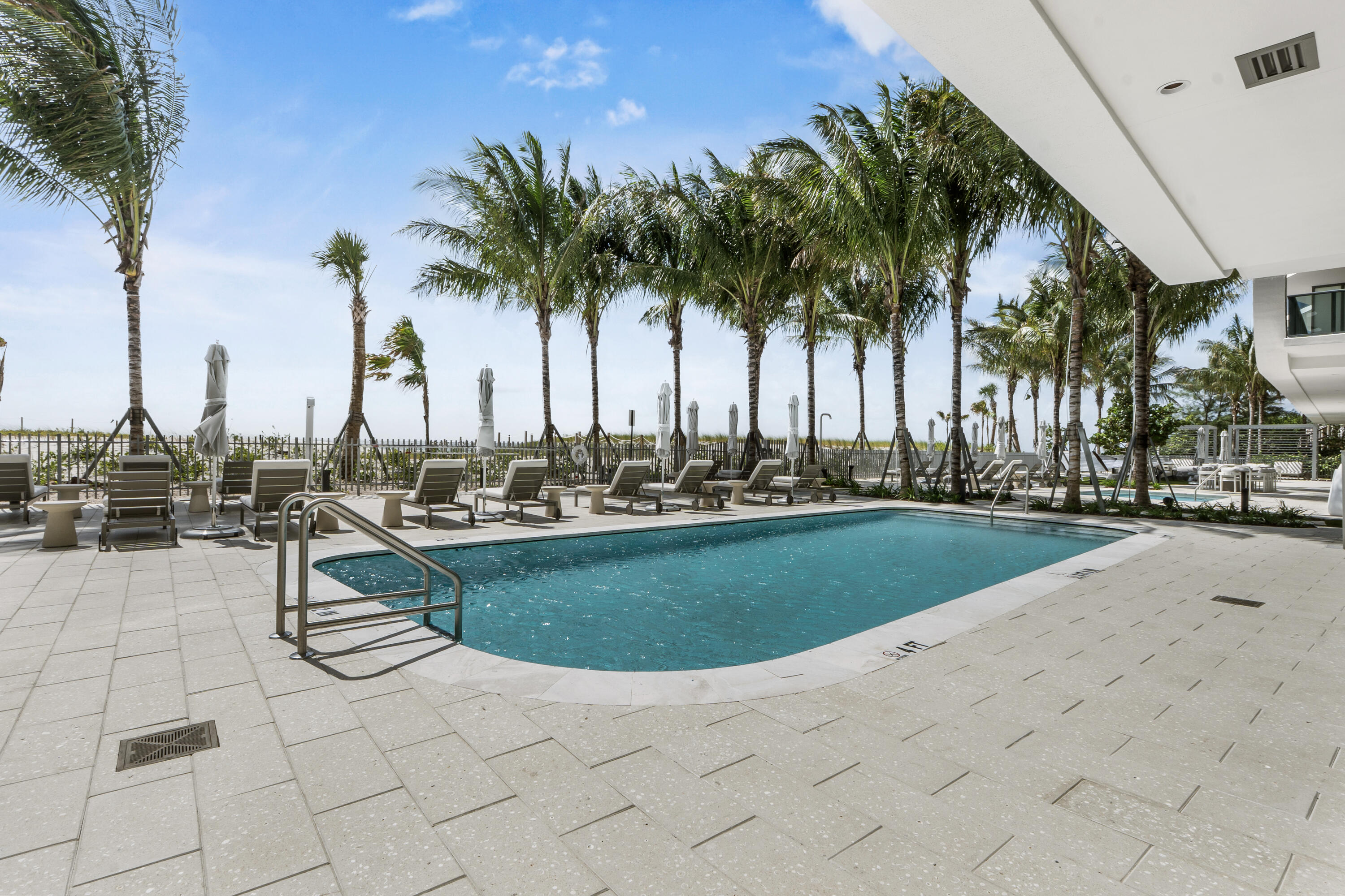 900 N Ocean Blvd #802 Pompano Beach, FL 33062