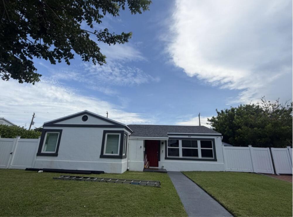 366 Nathan Hale Rd