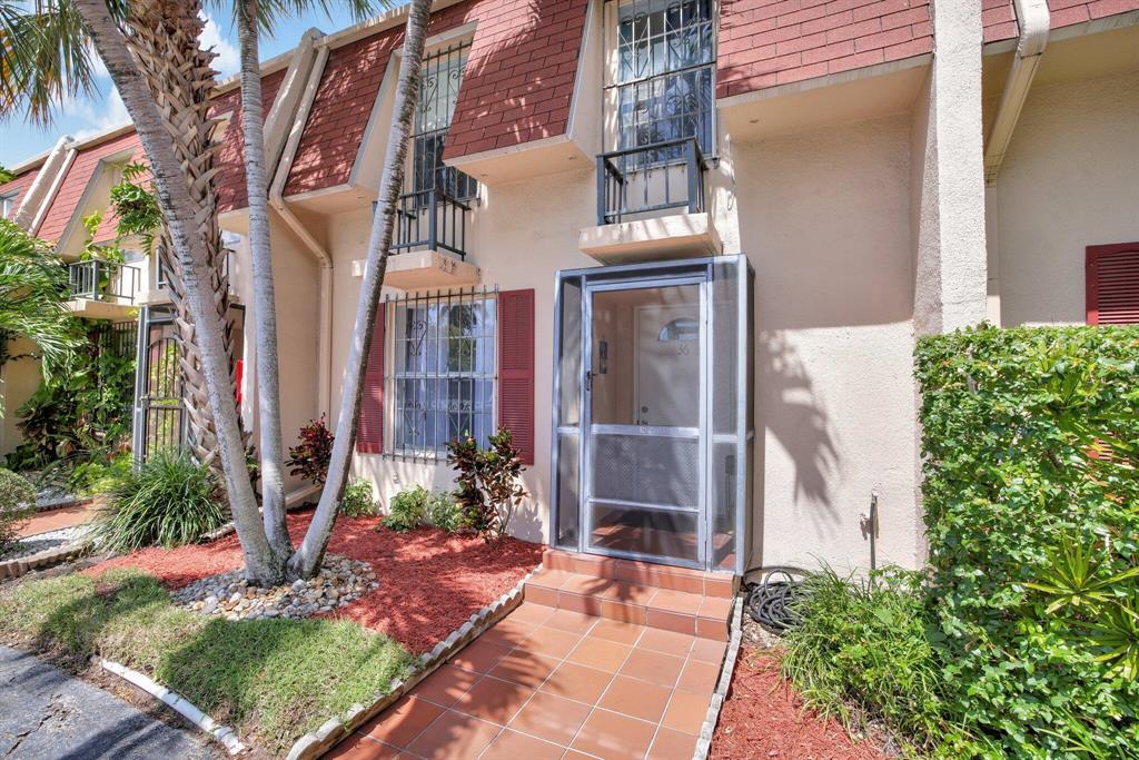 1001 Three Iss Blvd #36