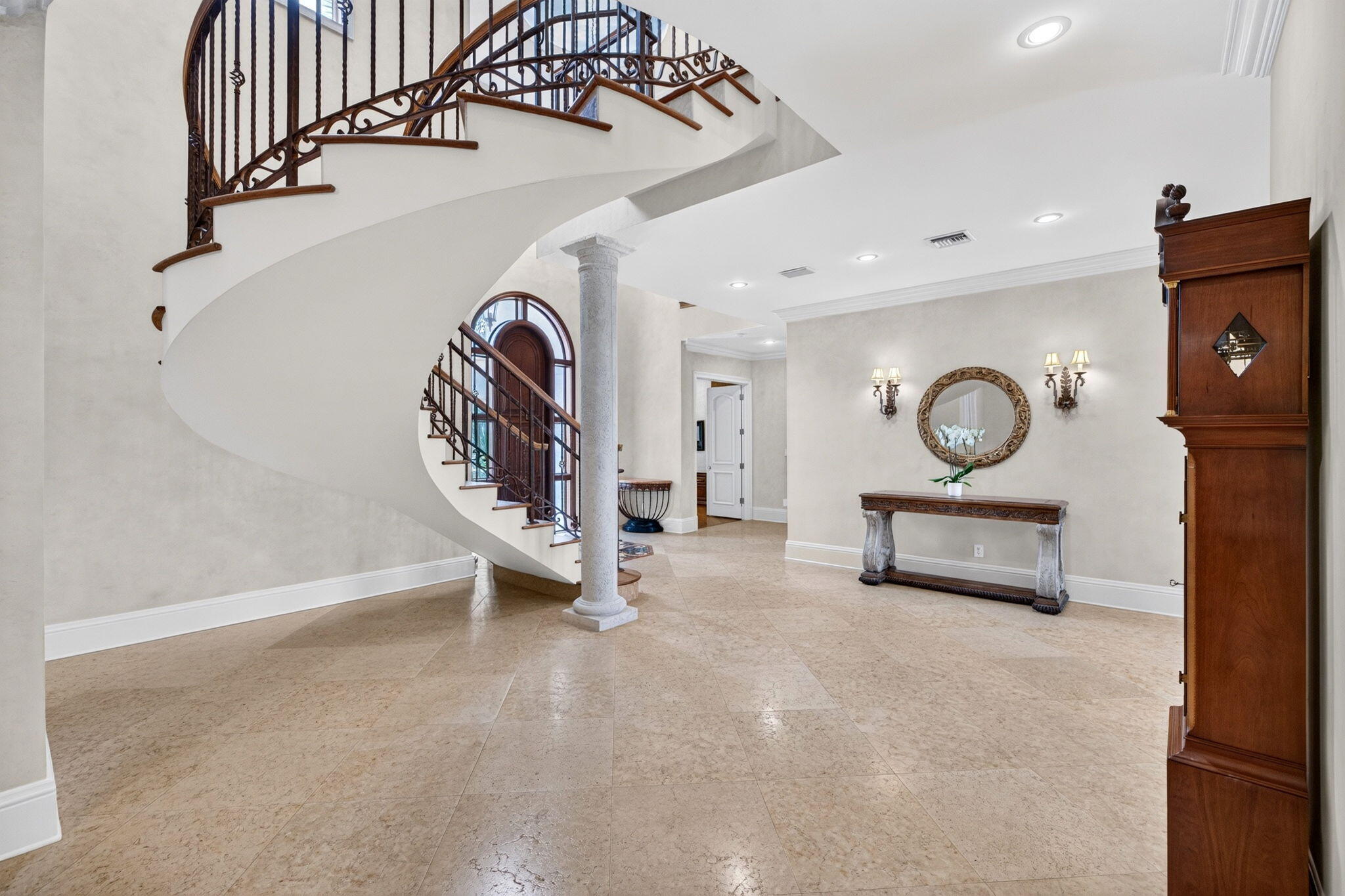 67 Royal Palm Dr Fort Lauderdale, FL 33301