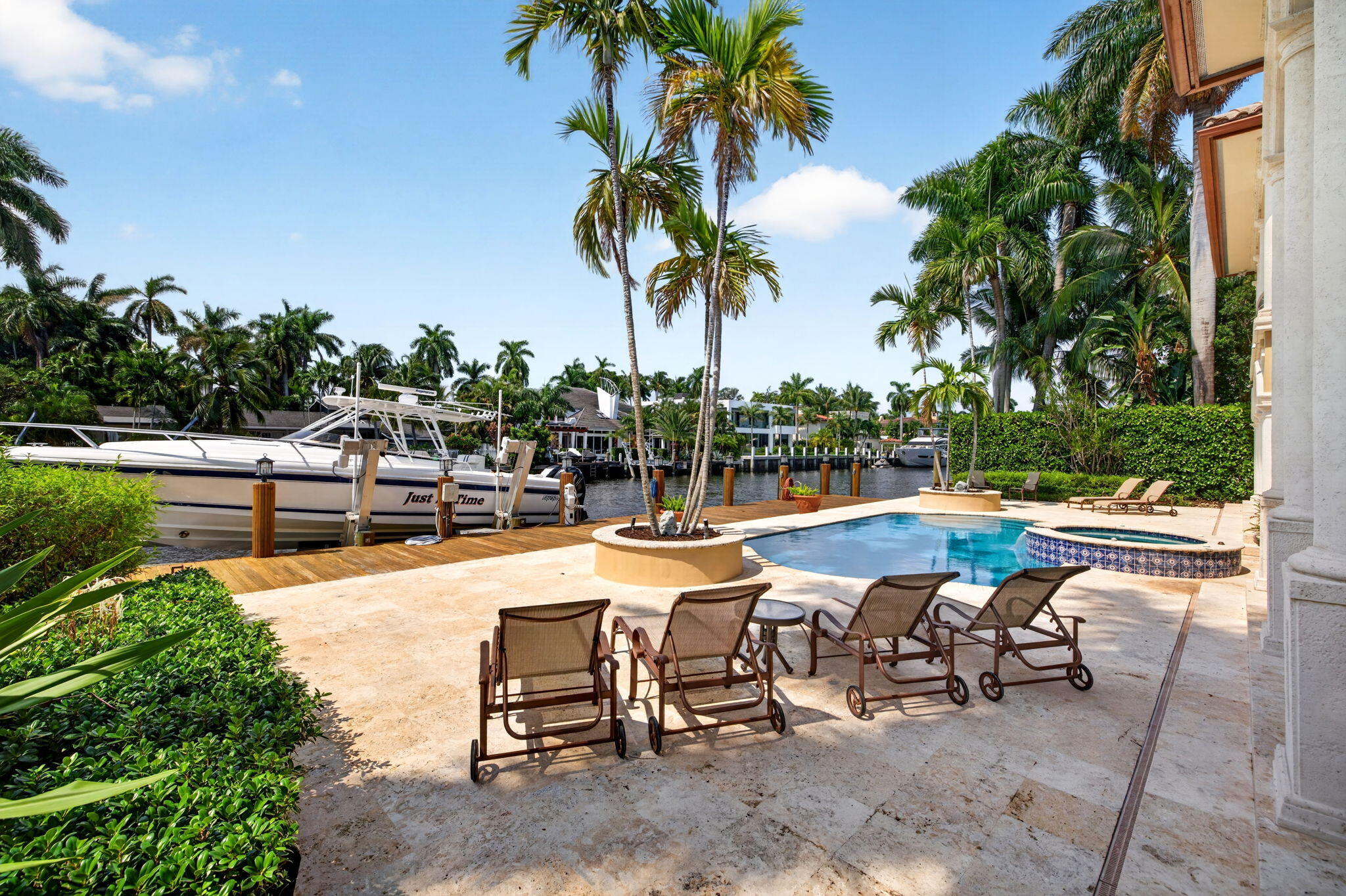 67 Royal Palm Dr Fort Lauderdale, FL 33301