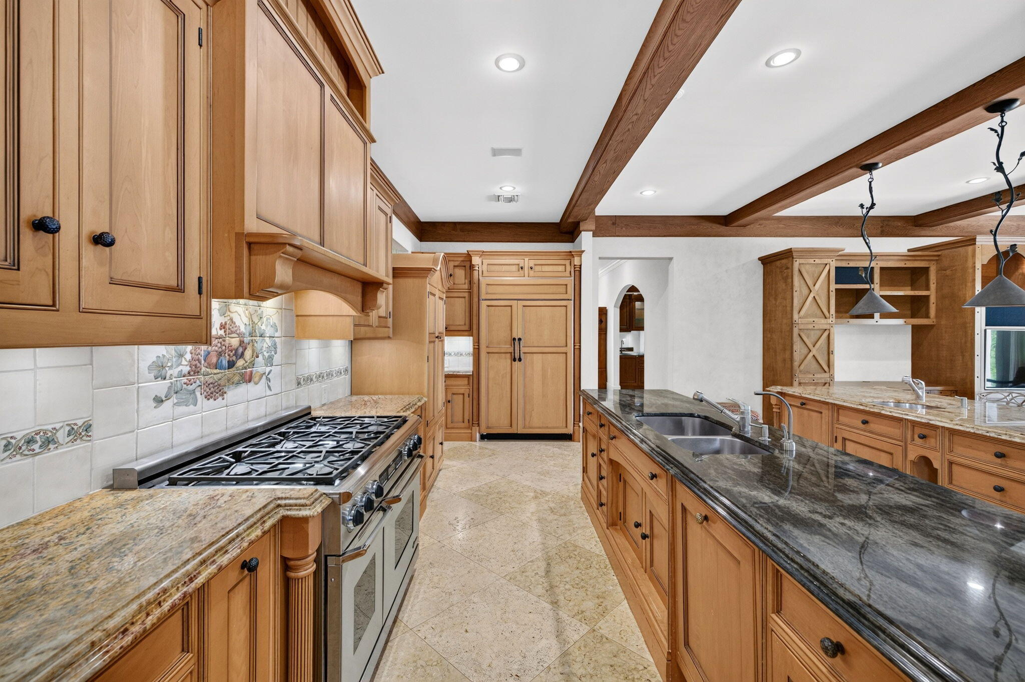 67 Royal Palm Dr Fort Lauderdale, FL 33301