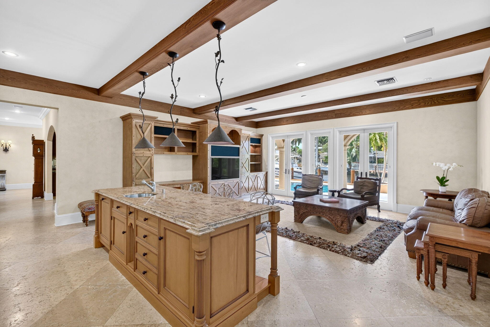 67 Royal Palm Dr Fort Lauderdale, FL 33301