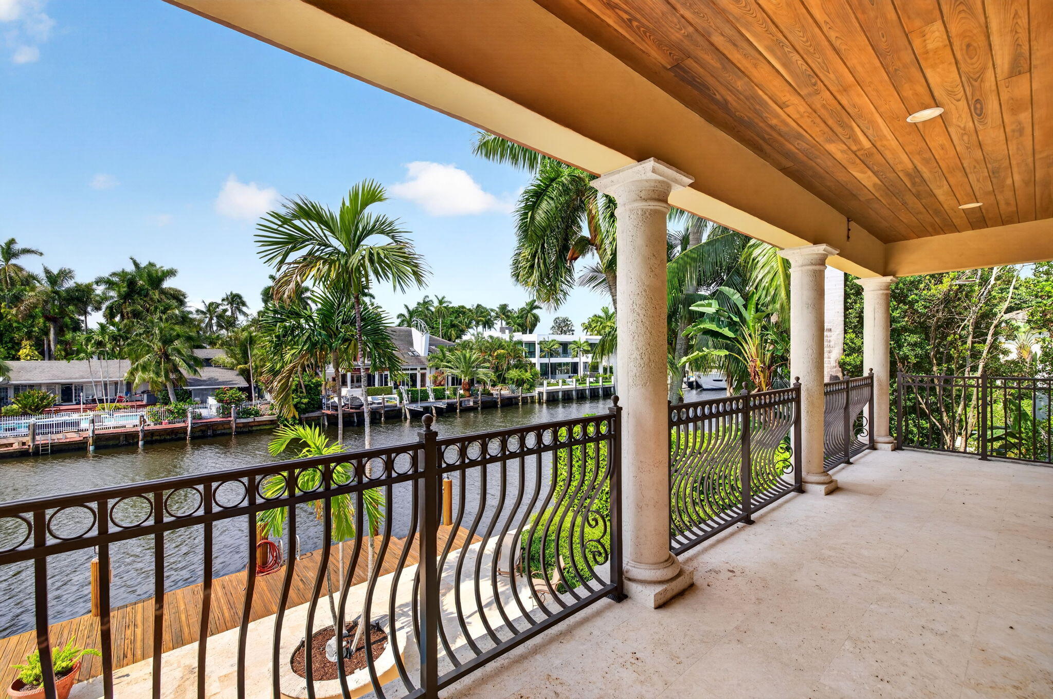 67 Royal Palm Dr Fort Lauderdale, FL 33301