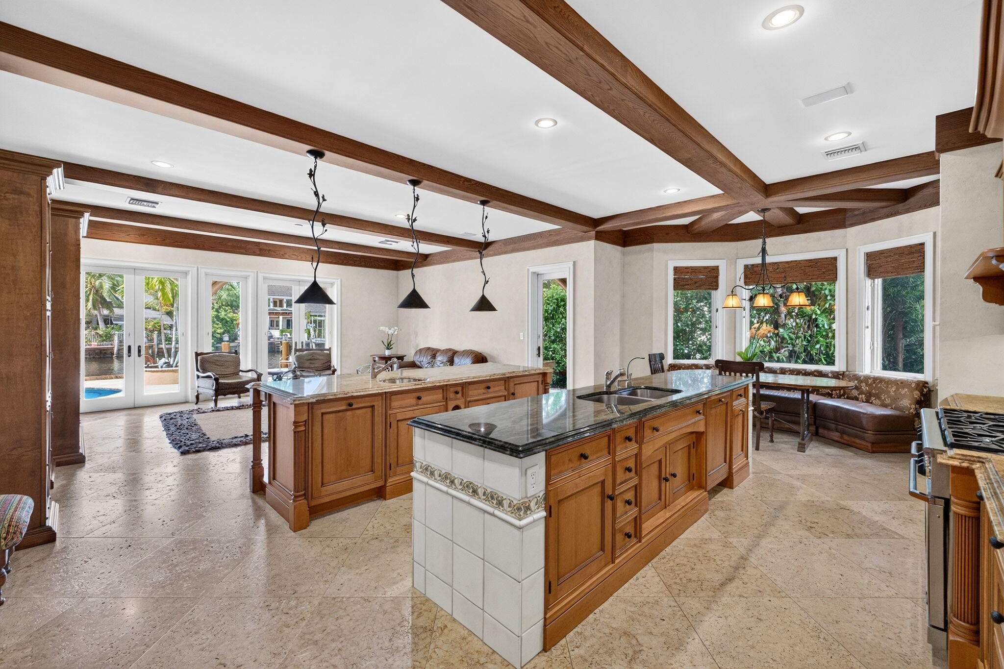 67 Royal Palm Dr Fort Lauderdale, FL 33301