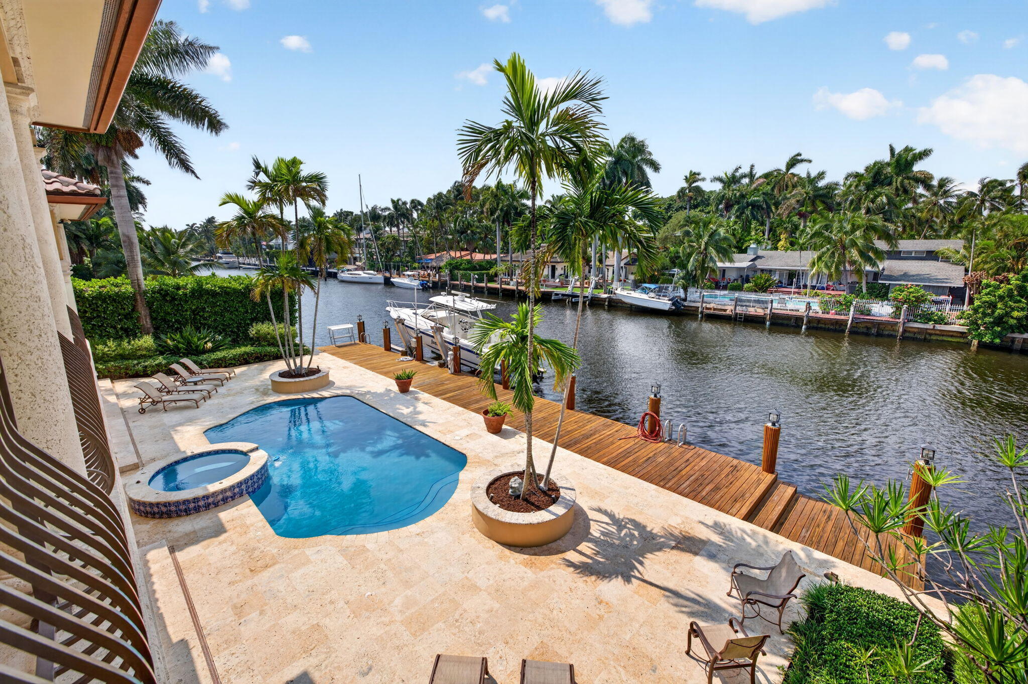 67 Royal Palm Dr Fort Lauderdale, FL 33301
