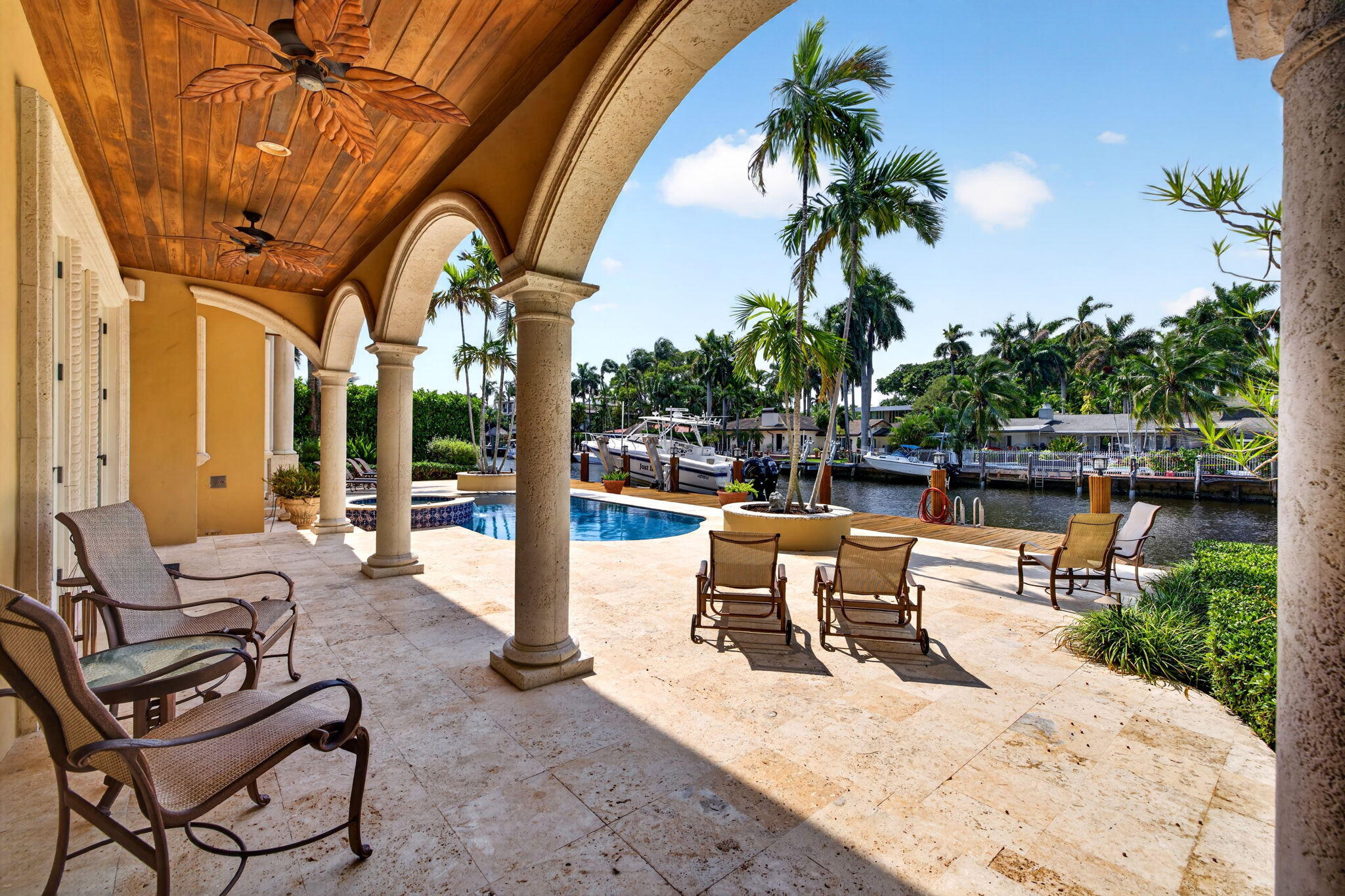 67 Royal Palm Dr Fort Lauderdale, FL 33301