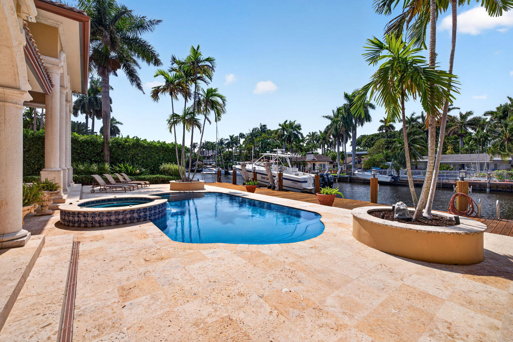 67 Royal Palm Dr Fort Lauderdale, FL 33301