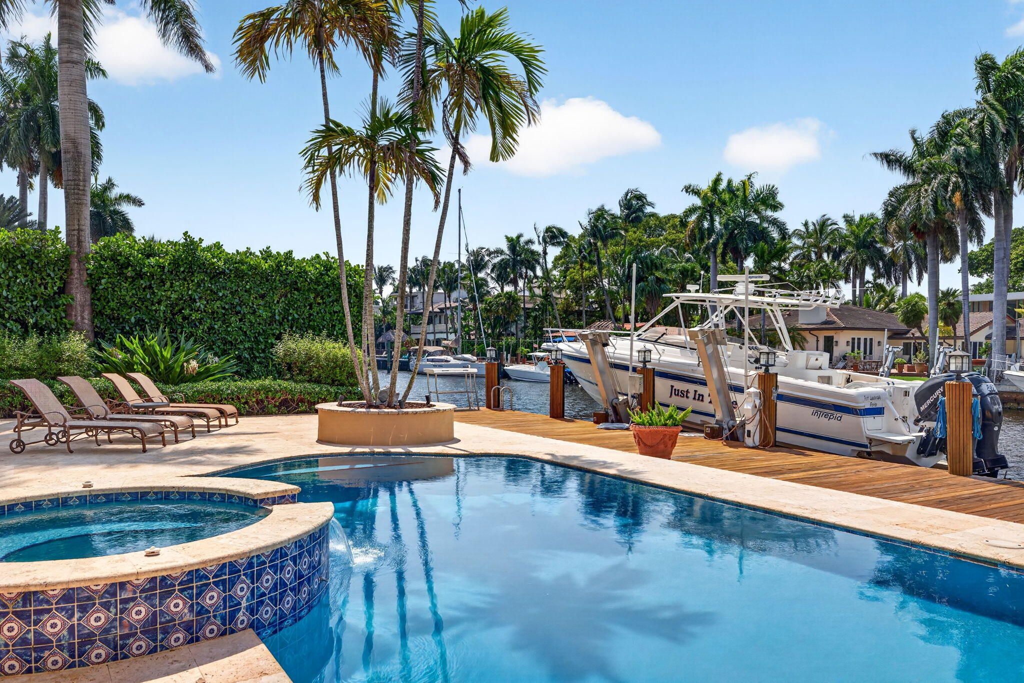 67 Royal Palm Dr Fort Lauderdale, FL 33301