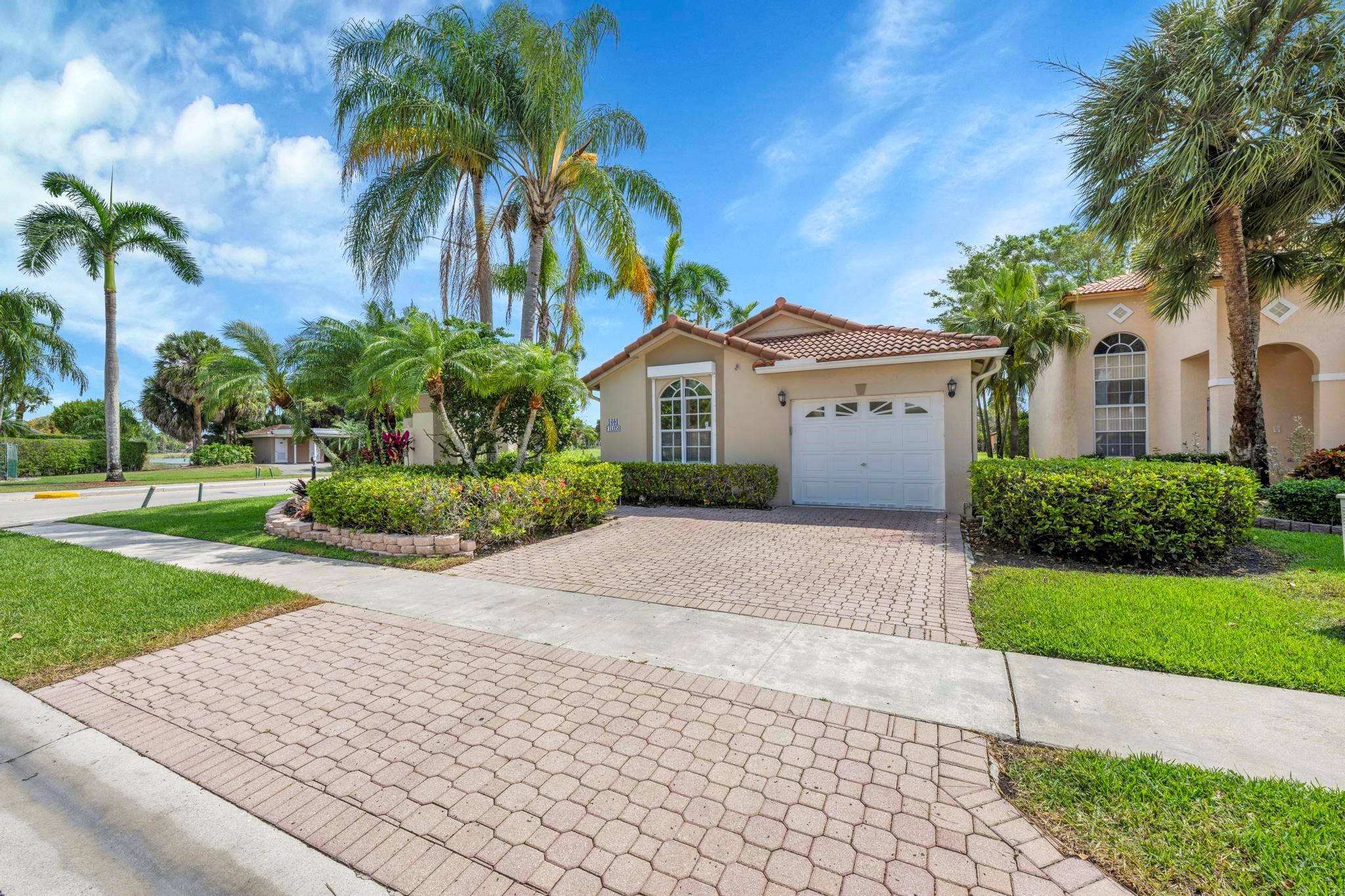 1601 SW 158th Ave,Pembroke Pines, FL 33027