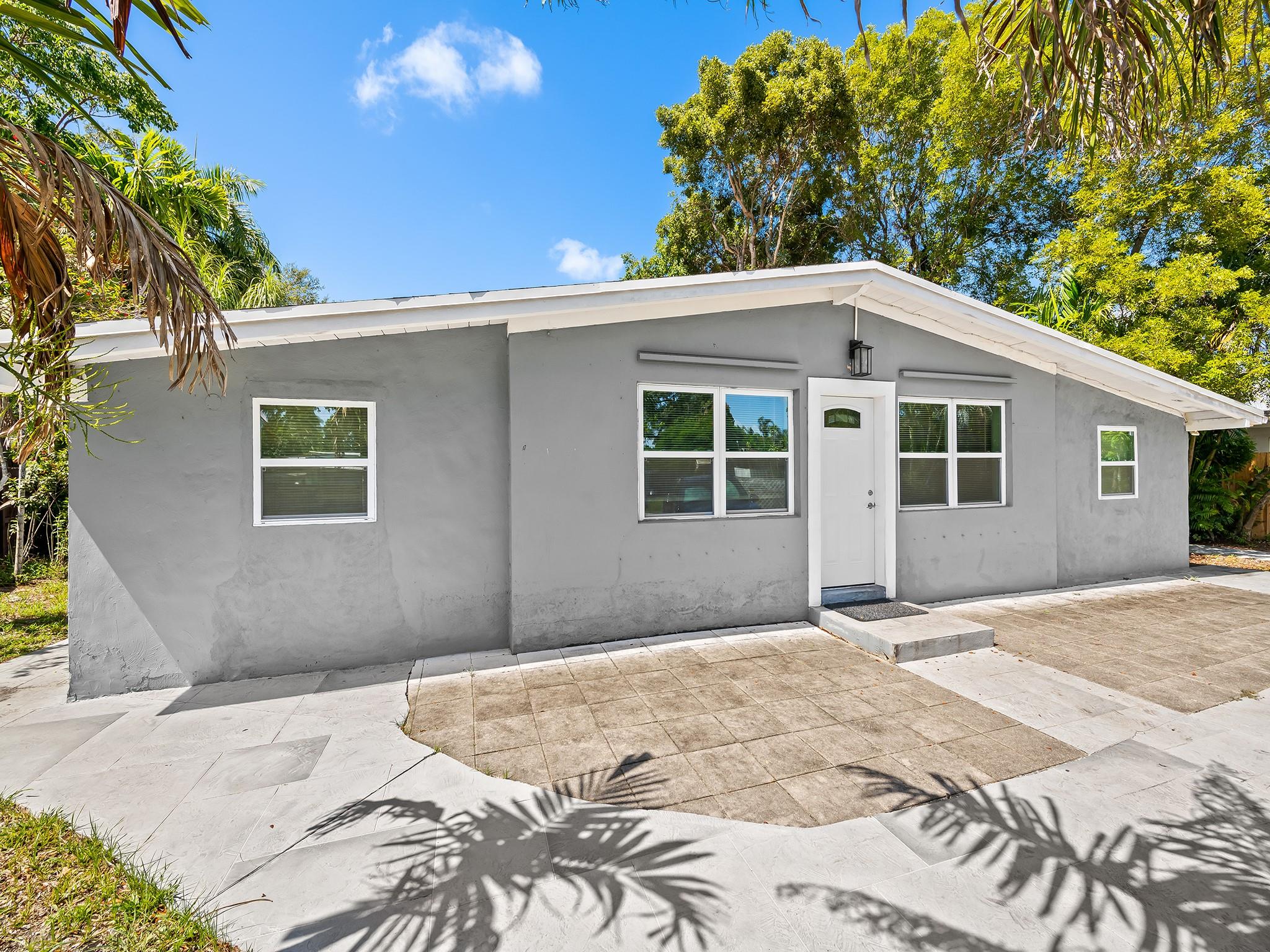 2818 SW 13th Ct