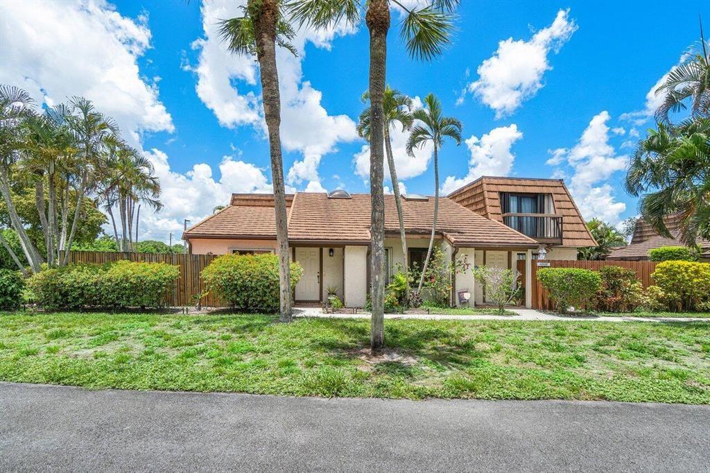 4252 Palm Bay Cir #D