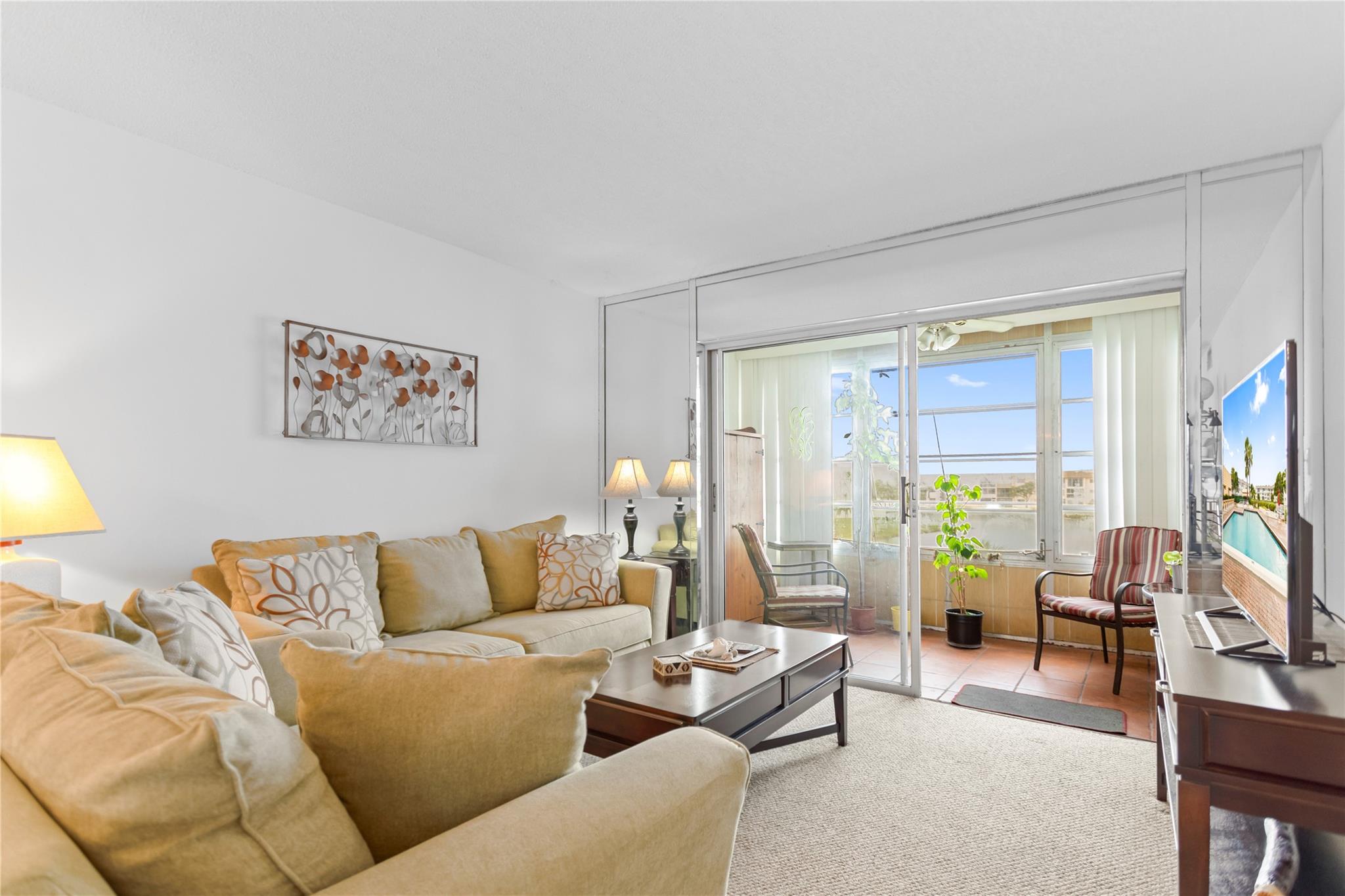 8280 Sunrise Lks Blvd #306