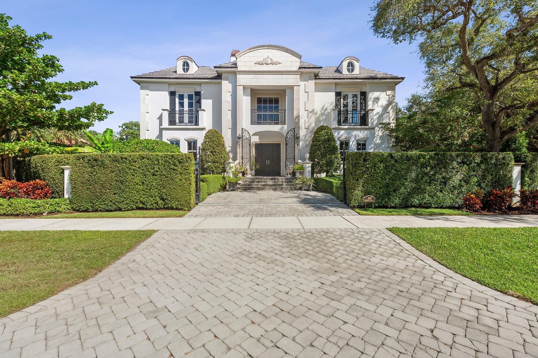 1020 Ponce De Leon Dr