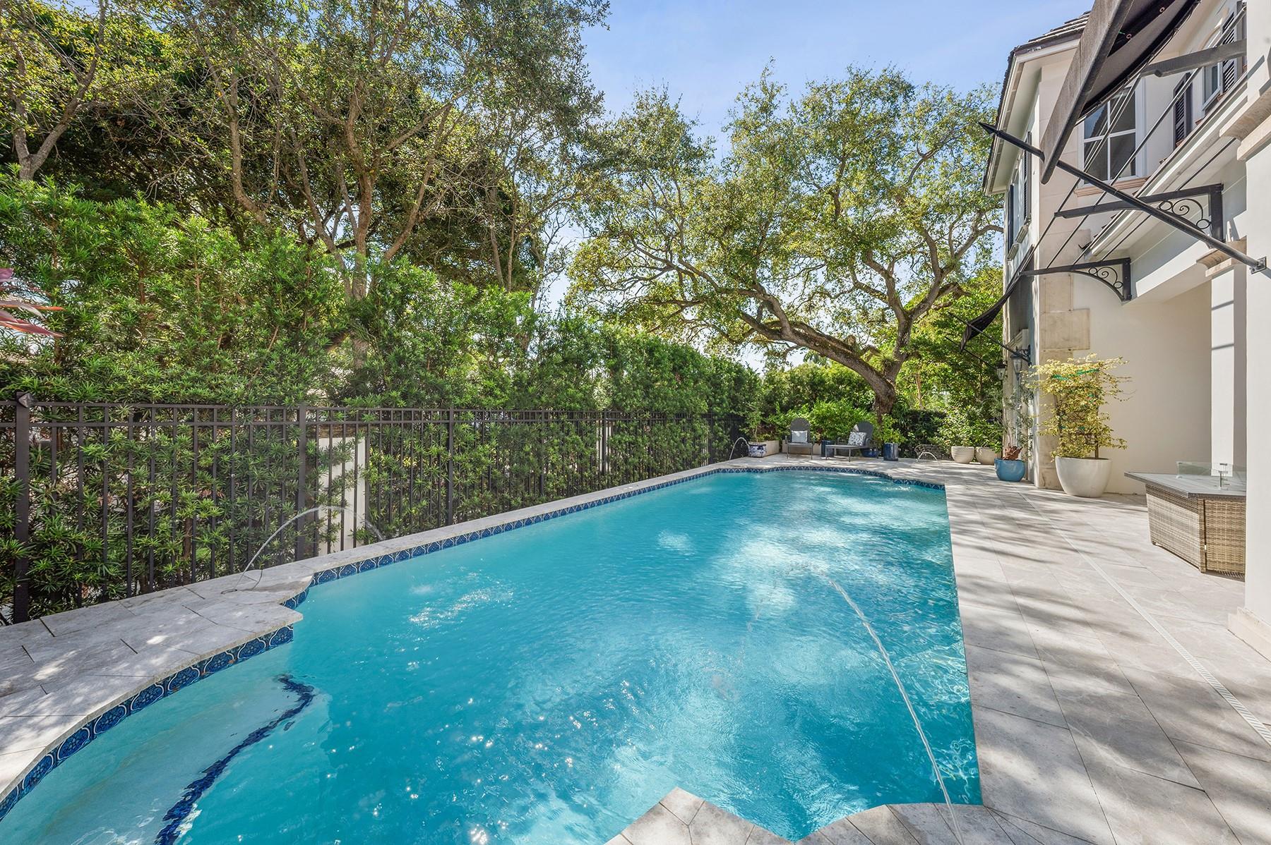 1020 Ponce De Leon Dr Fort Lauderdale, FL 33316