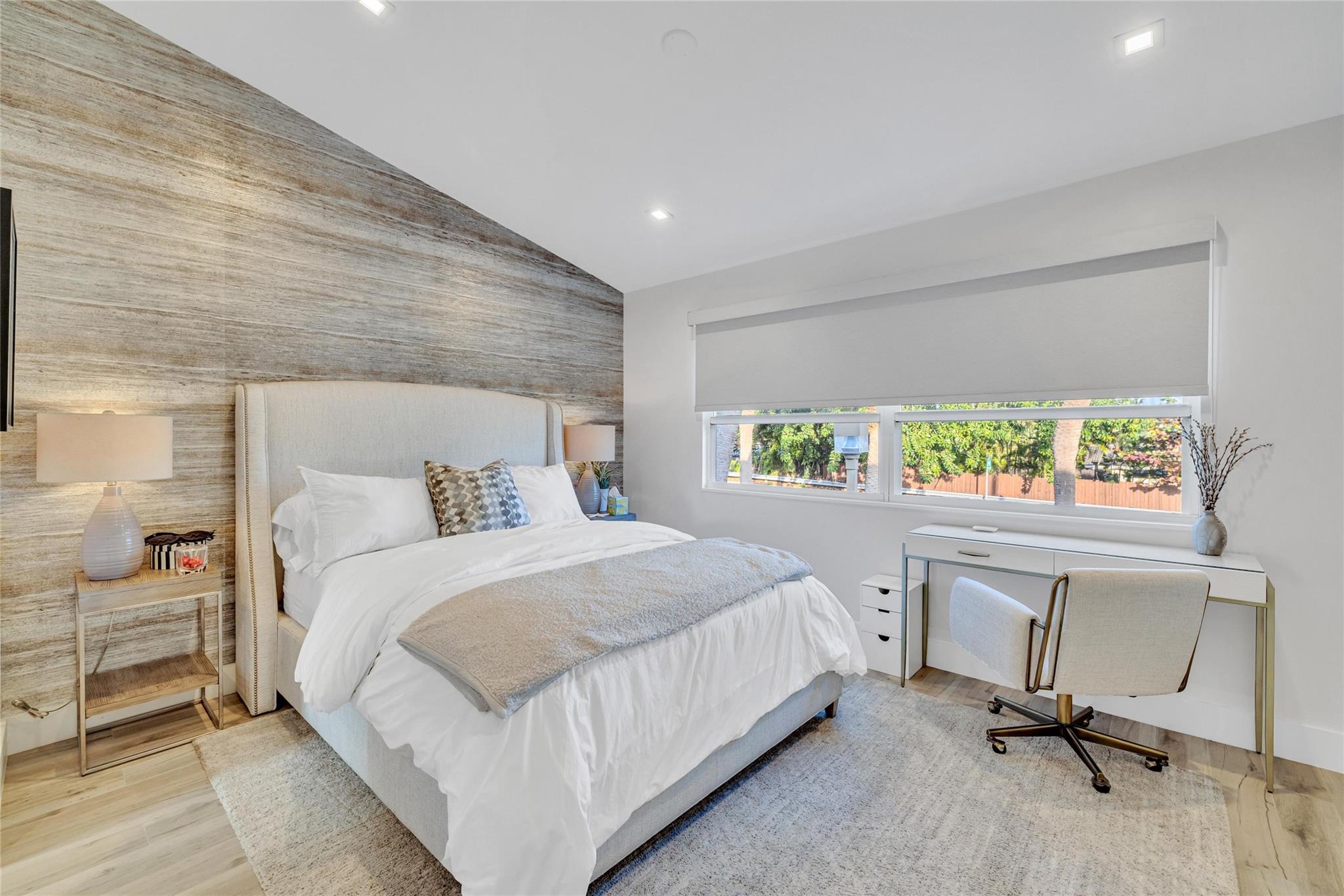 1991 NE 15th Ave Fort Lauderdale, FL 33305