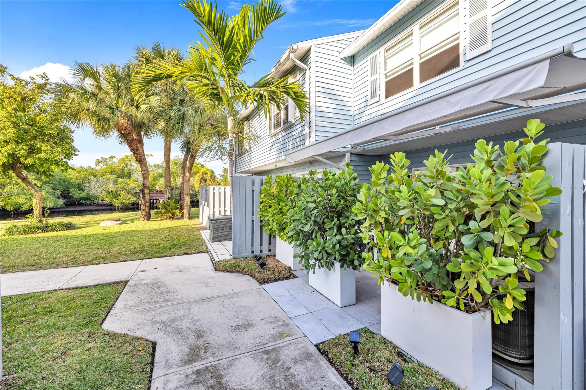 1991 NE 15th Ave Fort Lauderdale, FL 33305