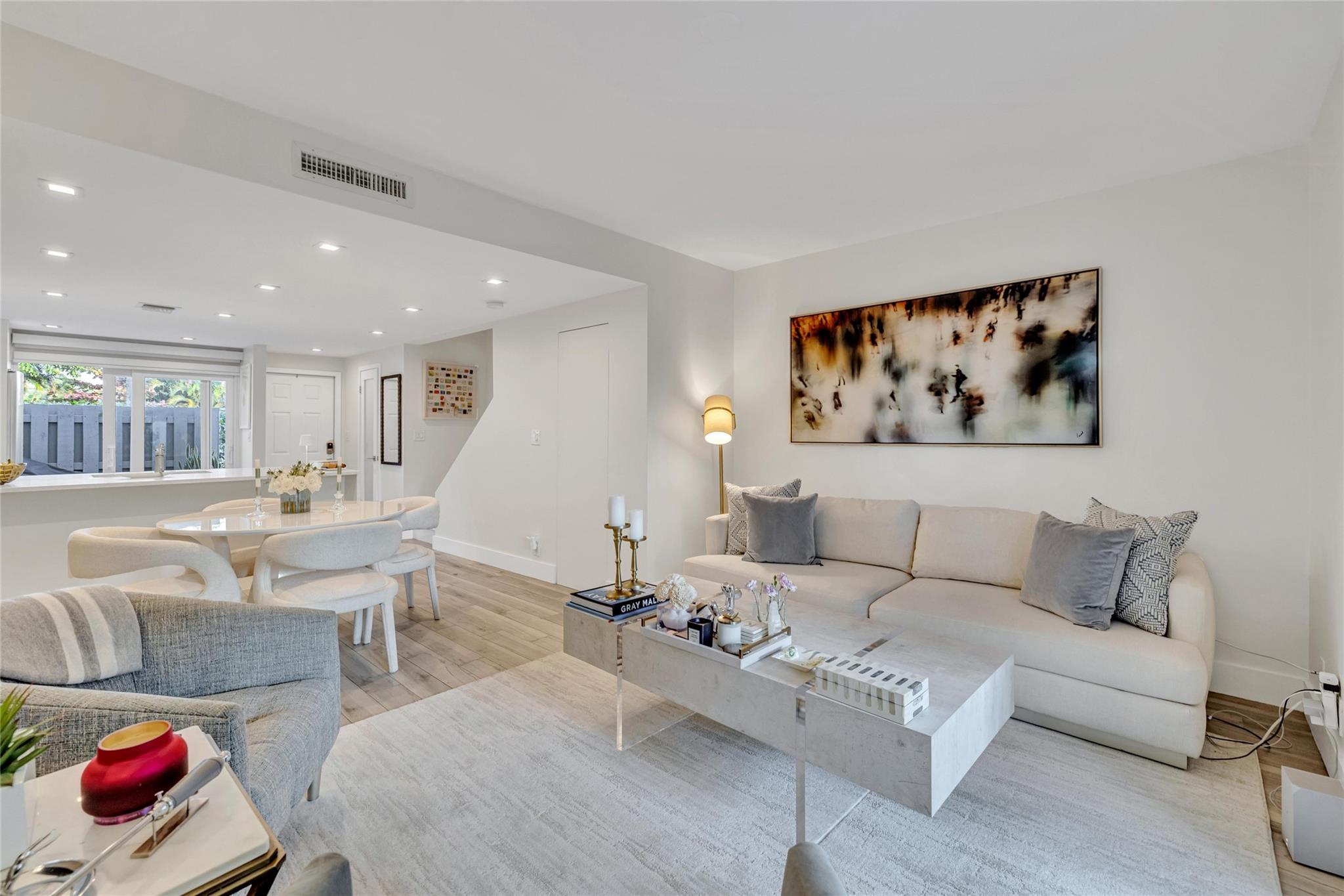 1991 NE 15th Ave Fort Lauderdale, FL 33305