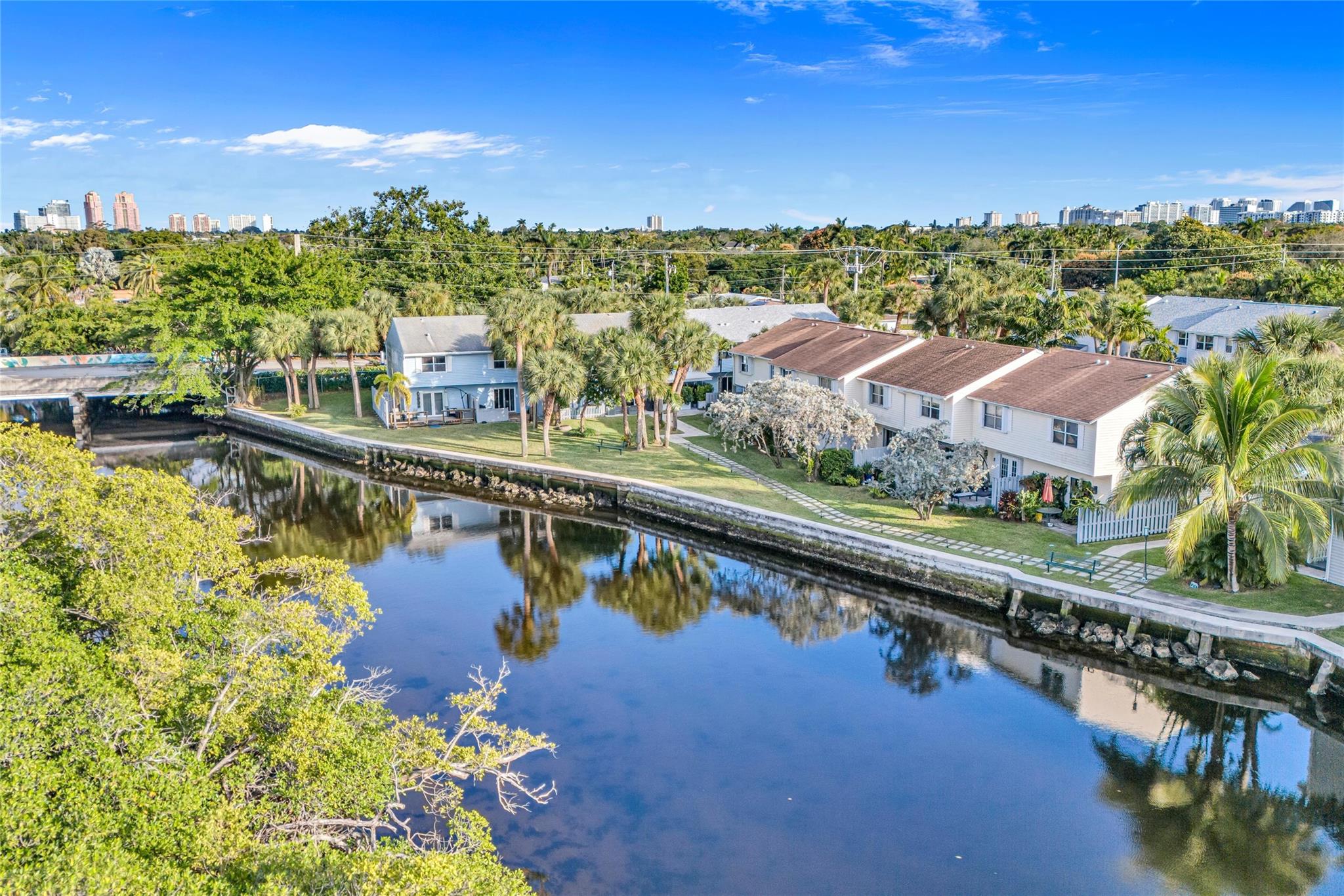 1991 NE 15th Ave Fort Lauderdale, FL 33305