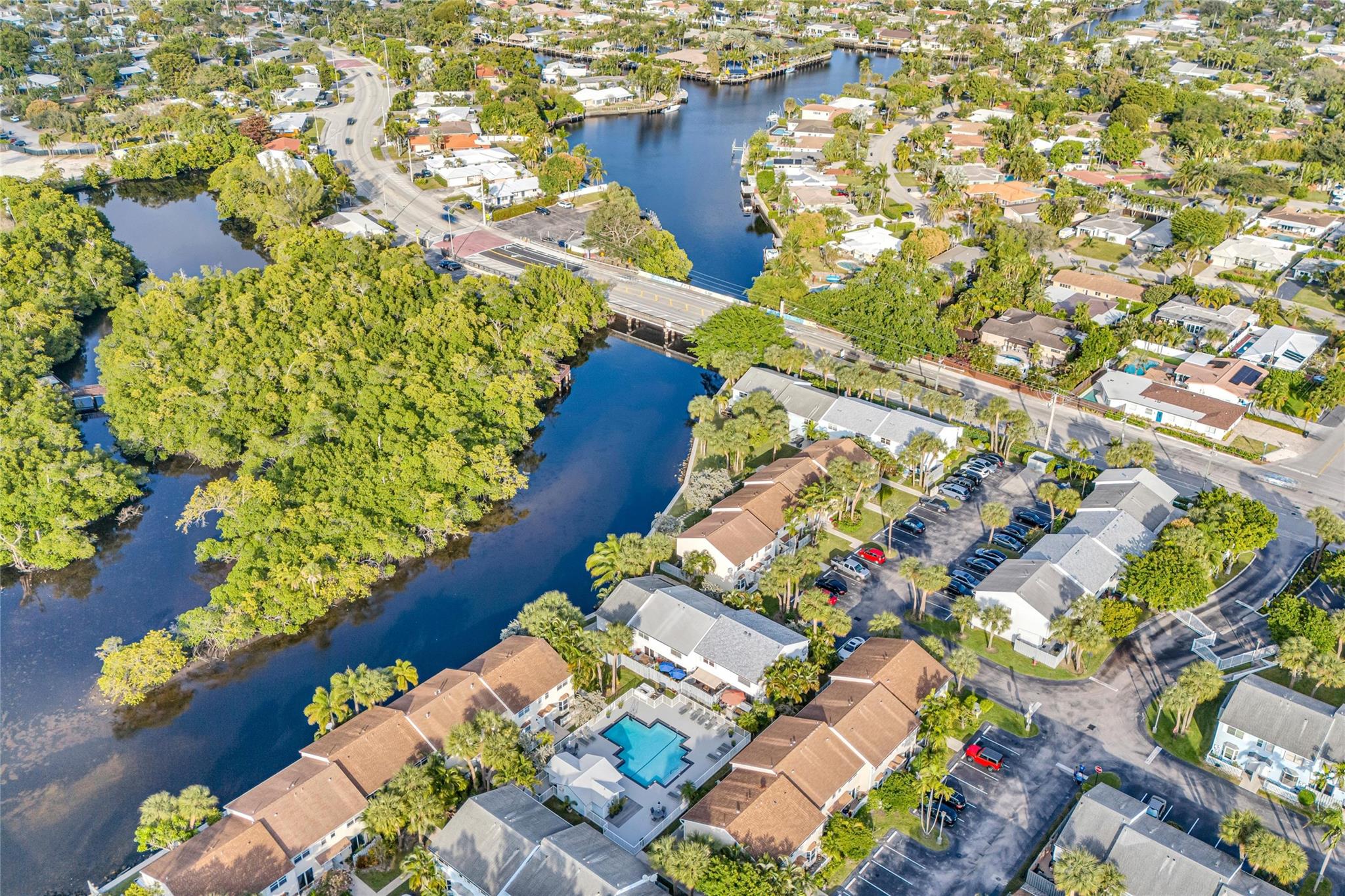 1991 NE 15th Ave Fort Lauderdale, FL 33305