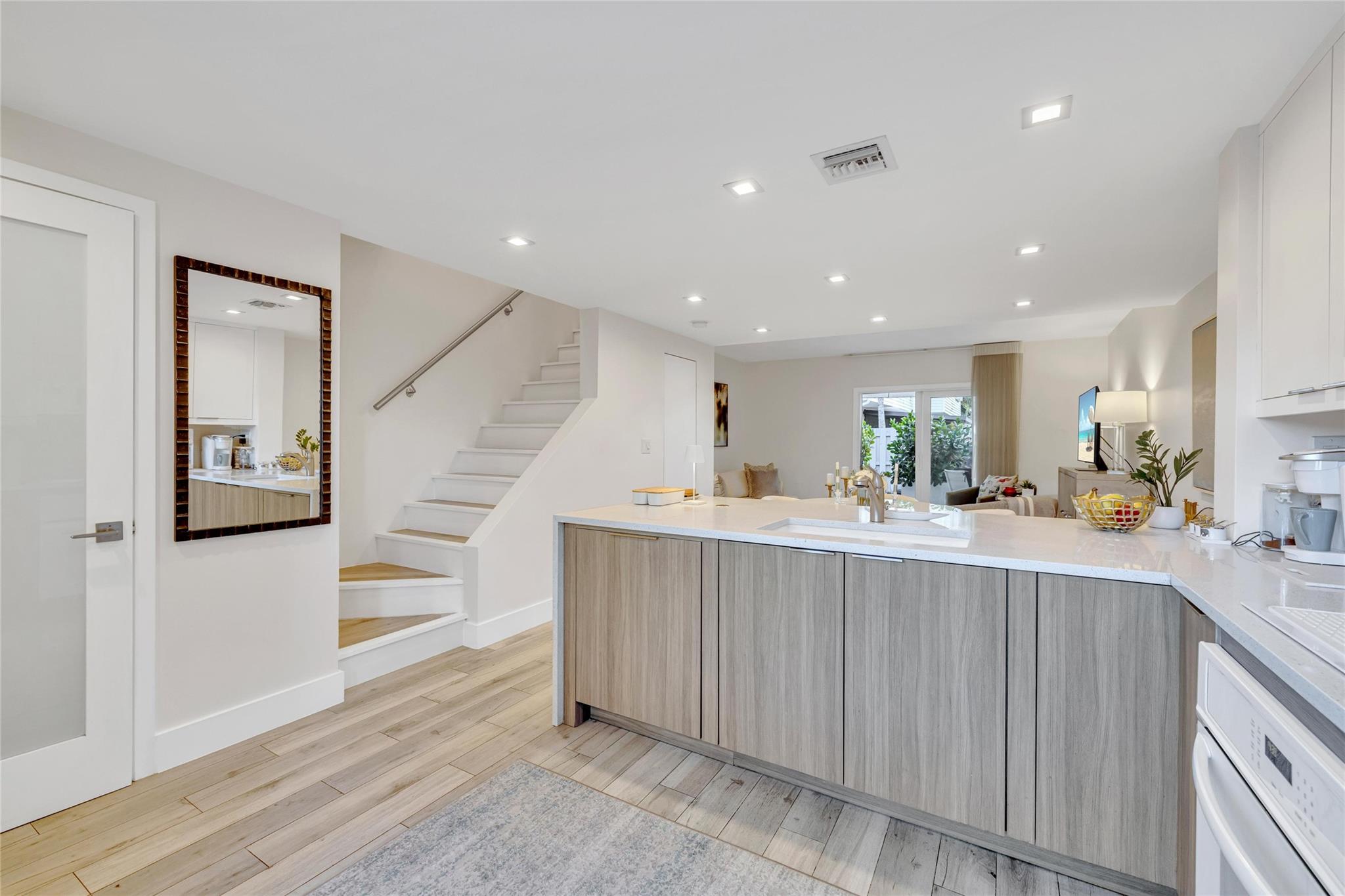 1991 NE 15th Ave Fort Lauderdale, FL 33305