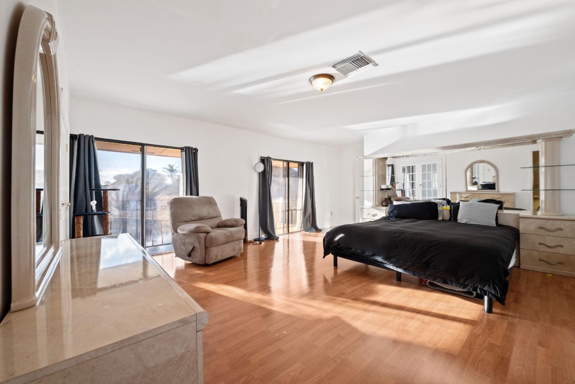 15442 Kippford Miami Lakes, FL 33014