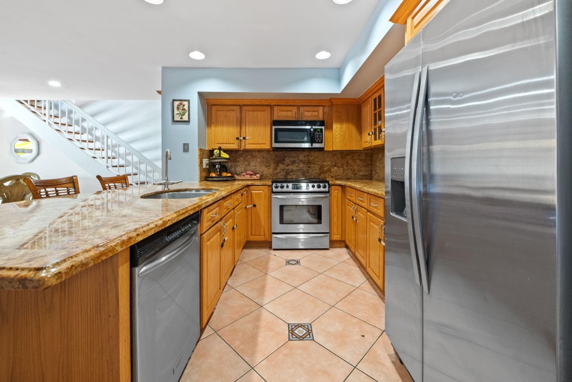 15442 Kippford Miami Lakes, FL 33014