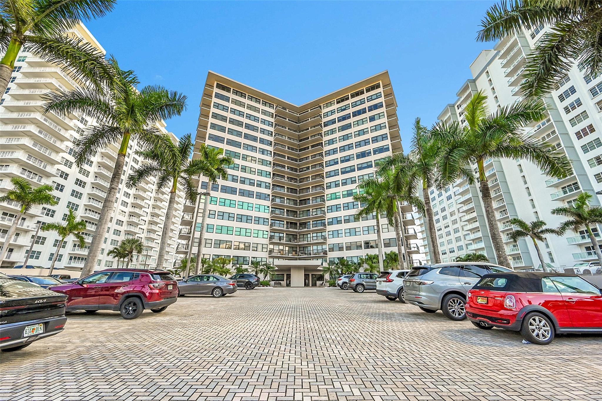 3800 Galt Ocean Dr #311