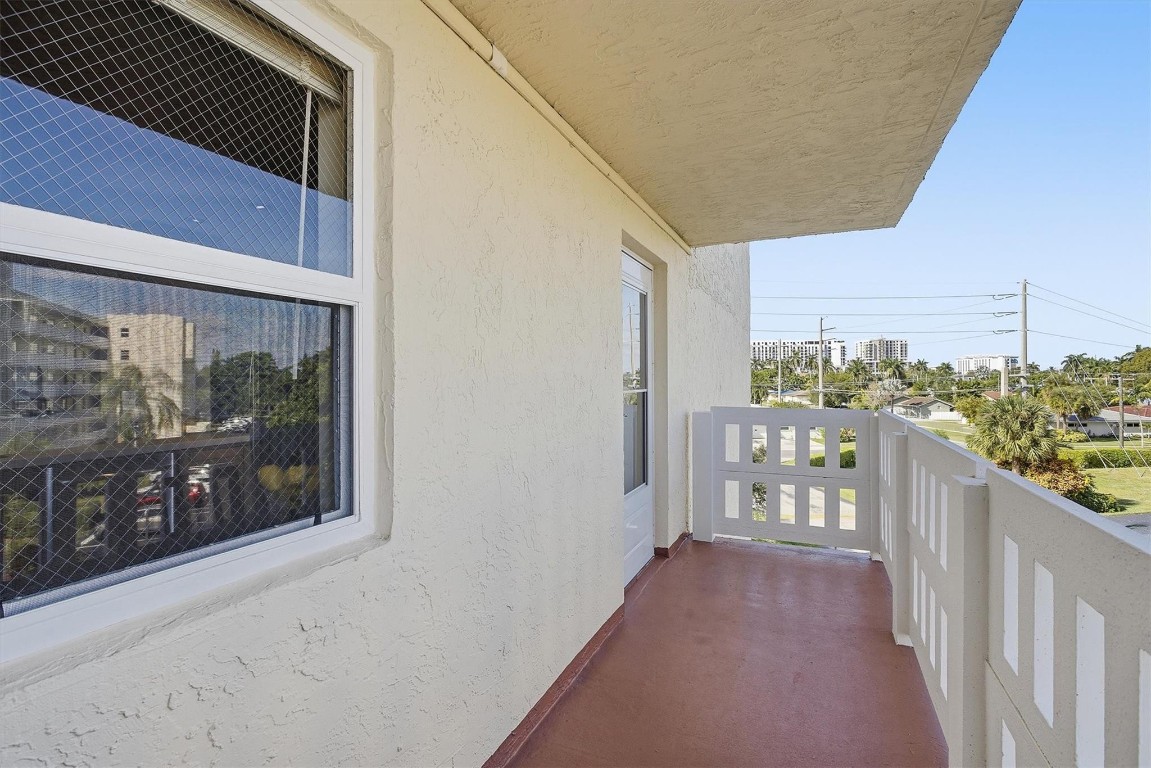 311 SE 3rd St #410 Dania Beach, FL 33004