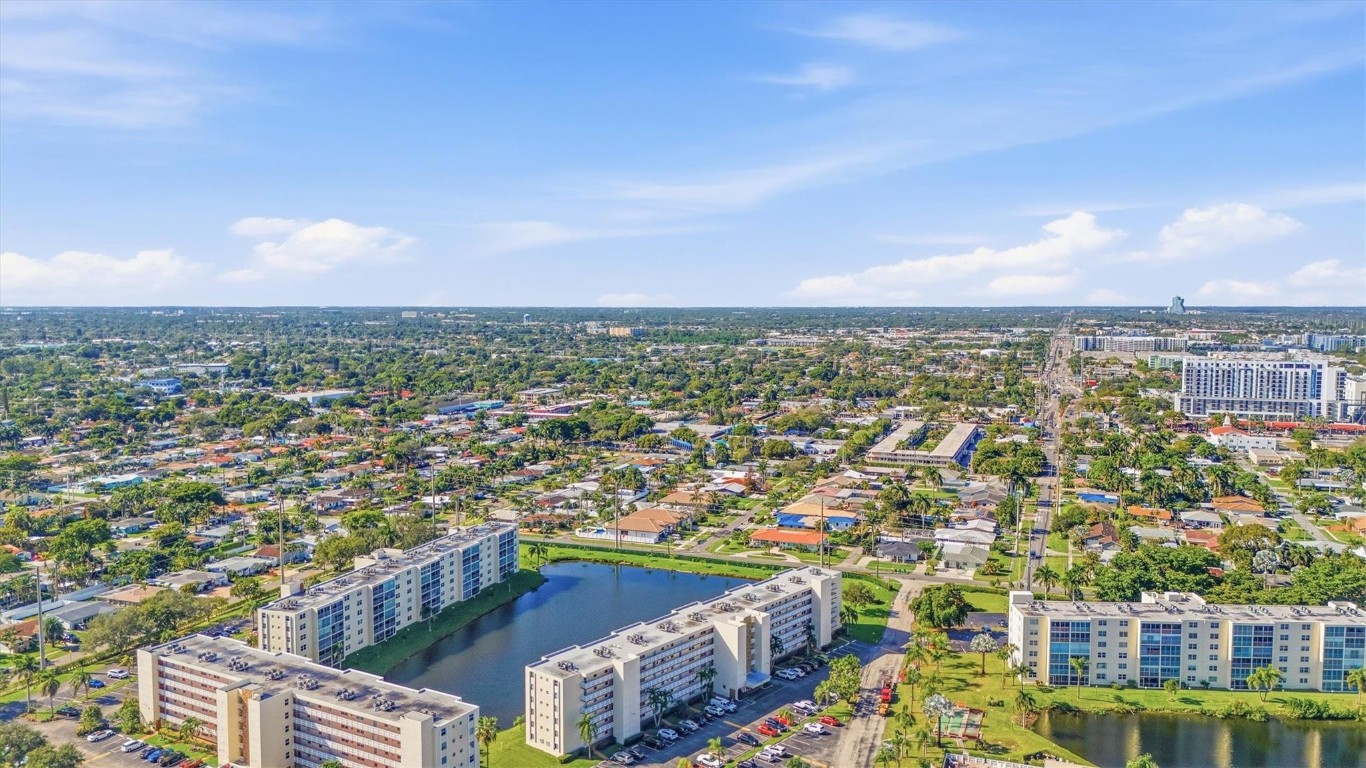 311 SE 3rd St #410 Dania Beach, FL 33004